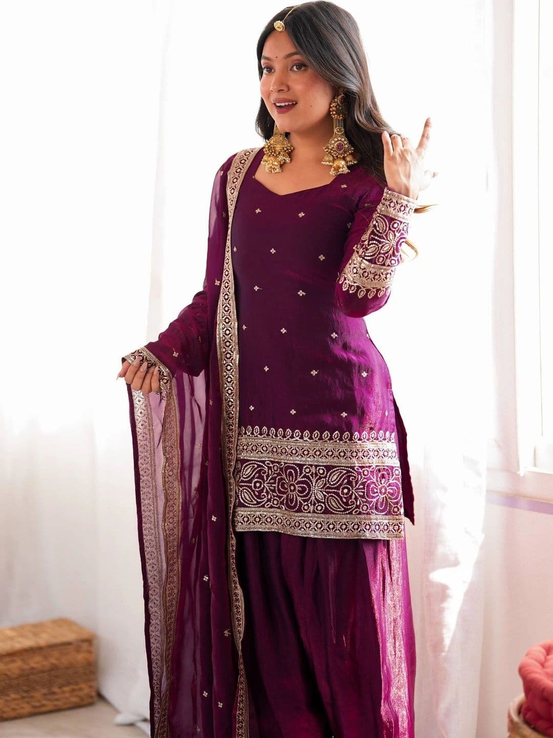 VASTRABELLA Women Ethnic Motifs Embroidered Regular Thread Work Kurta with Patiala & With Dupatta thumbnail 7