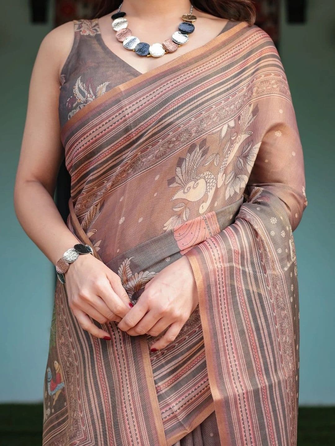 Suha Warli Art Silk Saree thumbnail 3