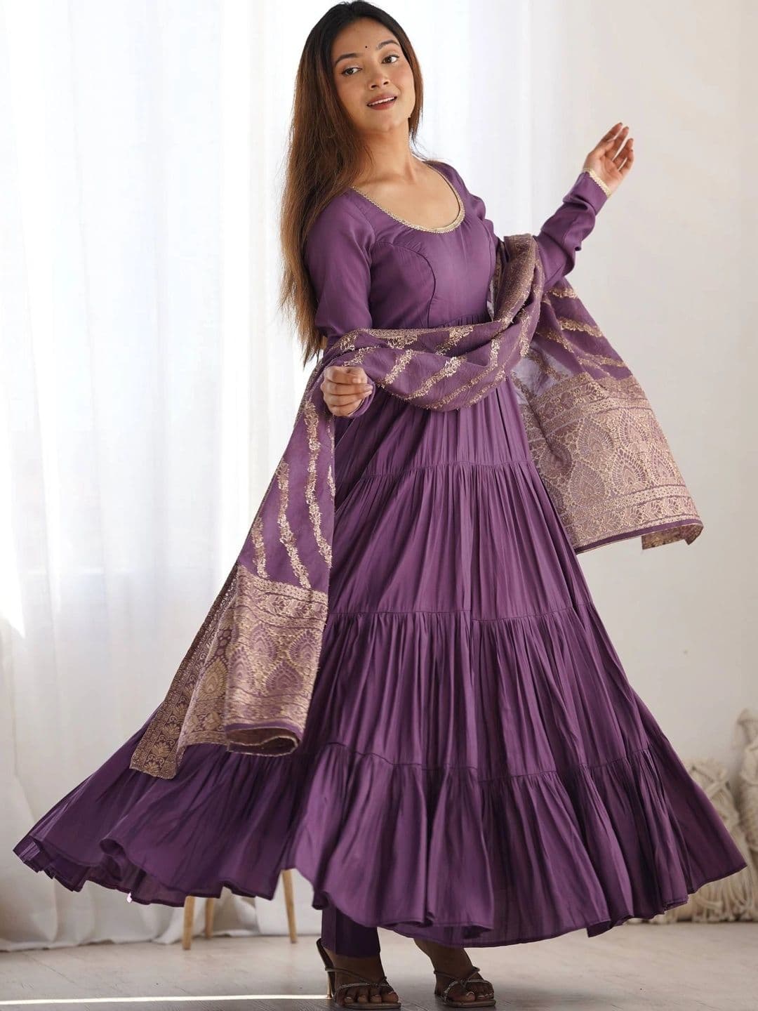 VASTRABELLA Women Tiered Chanderi Silk Kurta with Trousers & With Dupatta thumbnail 7