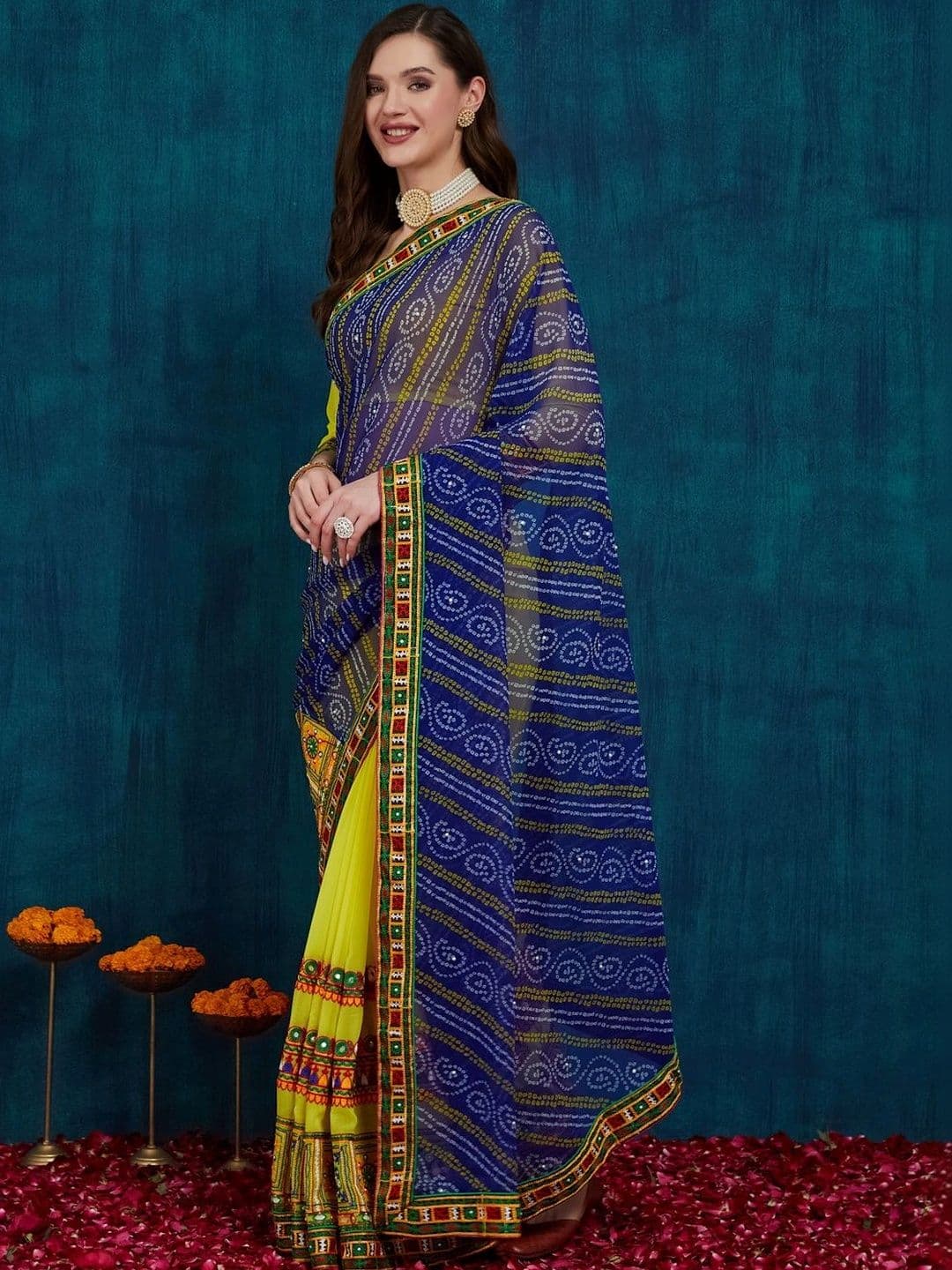 Sangria Bandhani Embroidered Pure Georgette Half and Half Bandhani Saree thumbnail 4