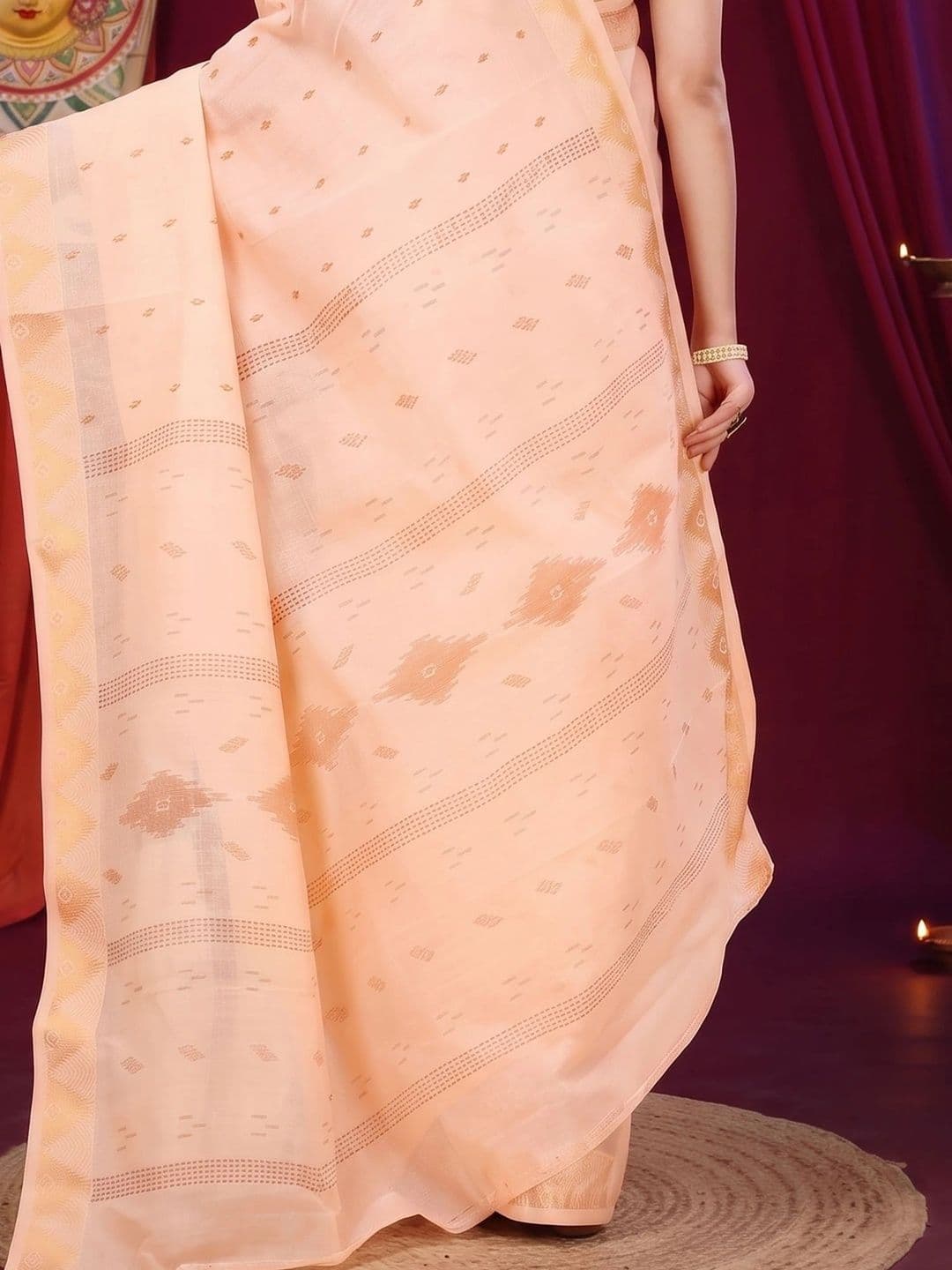 GitAsit Woven Design Zari Pure Cotton Handloom Taant Saree thumbnail 3