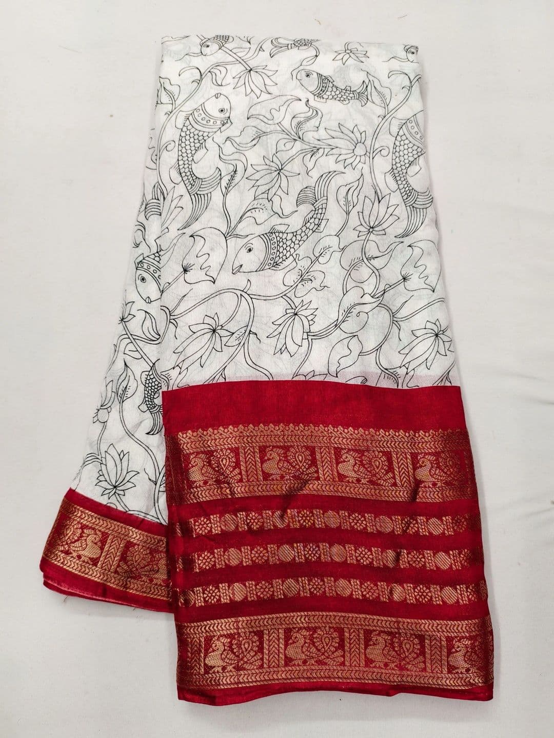 Owee Floral Zari Silk Blend Designer Saree thumbnail 2
