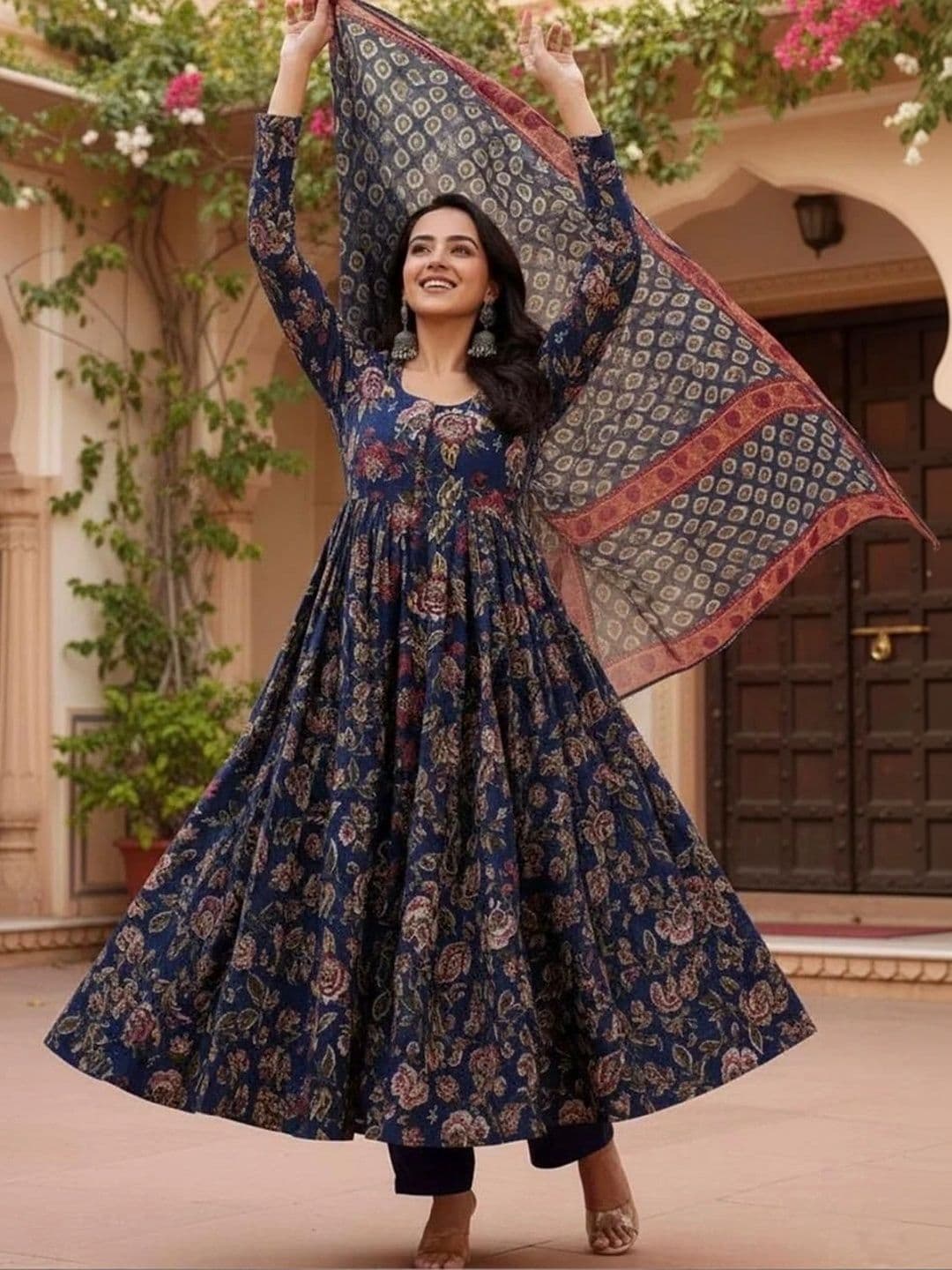 Chhipa Prints Women Floral Printed Empire Kurta with Trousers & With Dupatta thumbnail 4