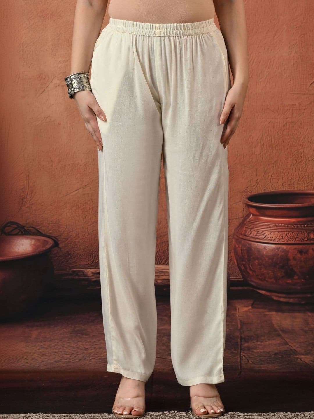 Encourage Women Floral Printed Regular Kurta with Trousers & With Dupatta thumbnail 7