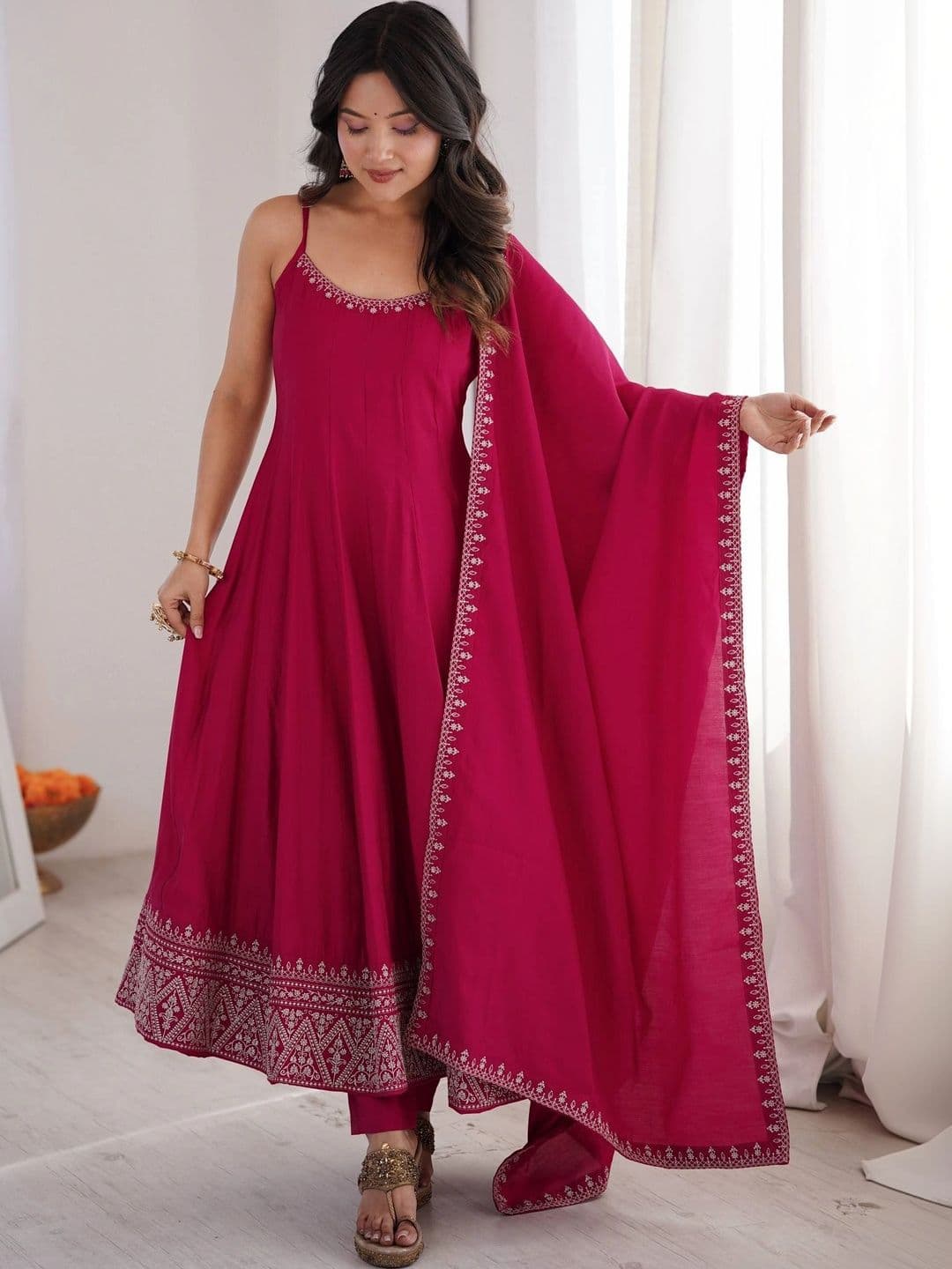 VASTRABELLA Women Ethnic Motifs Embroidered Regular Thread Work Chanderi Silk Kurta with Trousers & With thumbnail 6