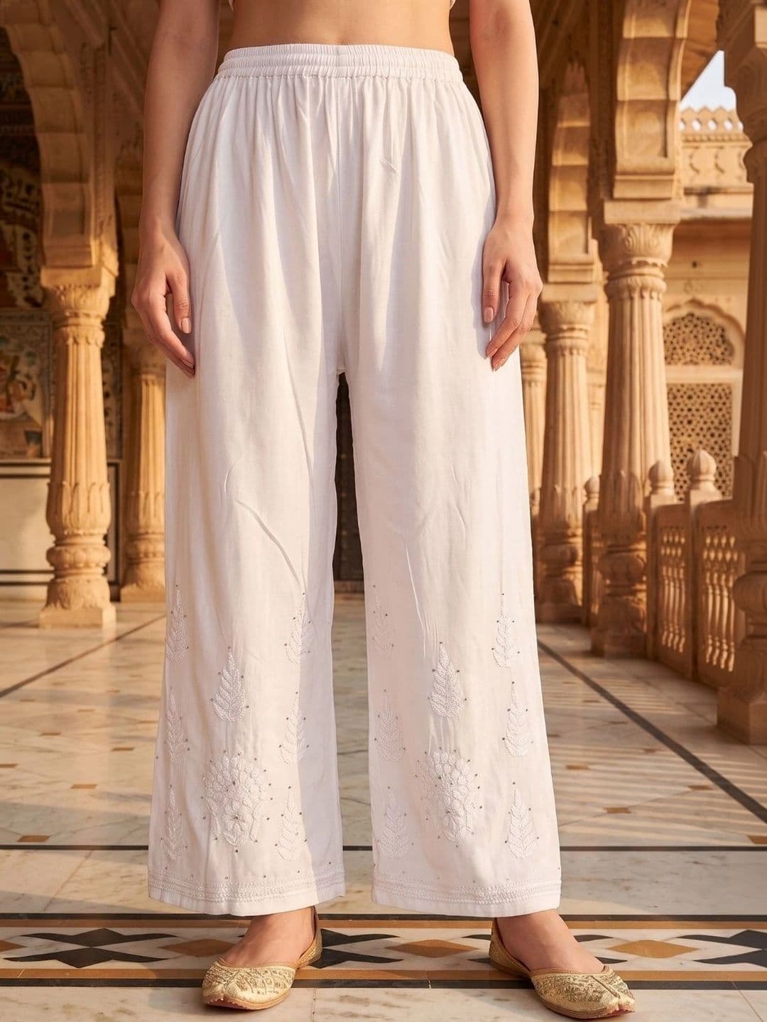 Fashion Chikan Art Women Ethnic Motifs Embroidered Regular Thread Work Kurta with Palazzos thumbnail 3