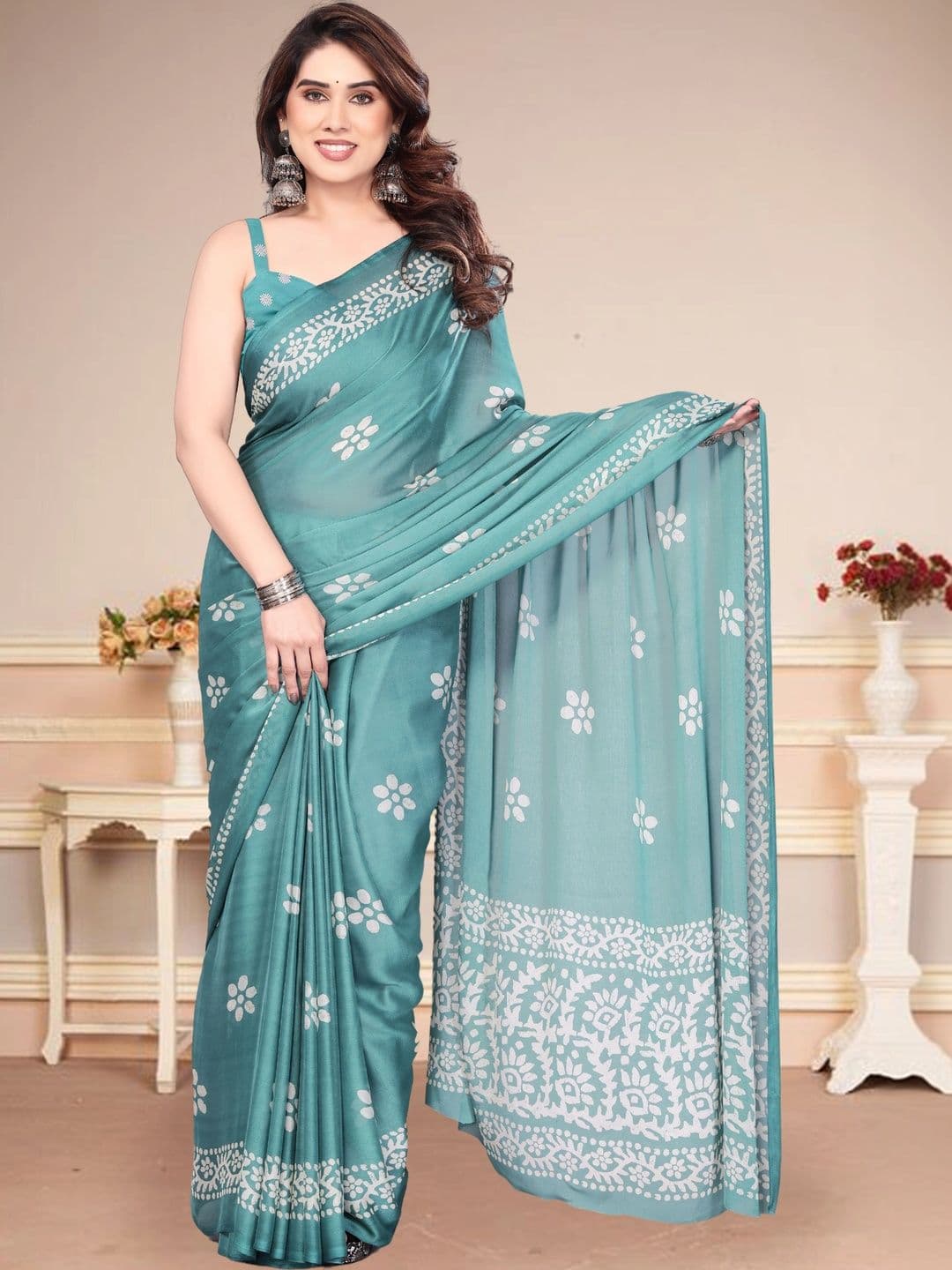 Owee Batik Pure Chiffon Designer Saree thumbnail 5