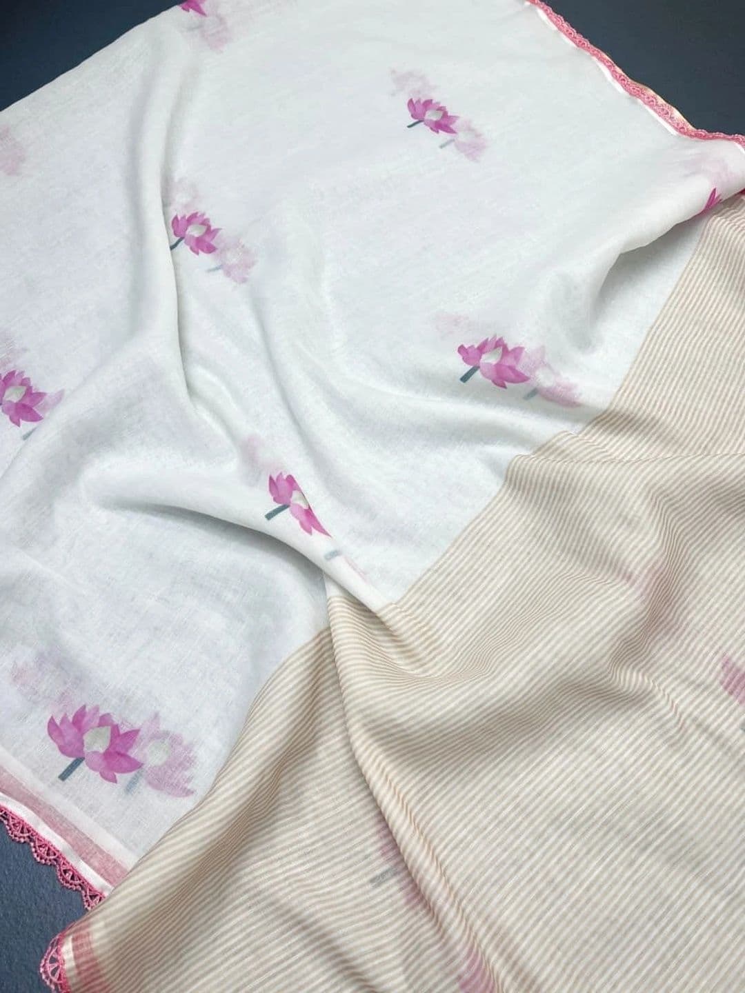 STAVA CREATION Floral Pure Linen Designer Saree thumbnail 5