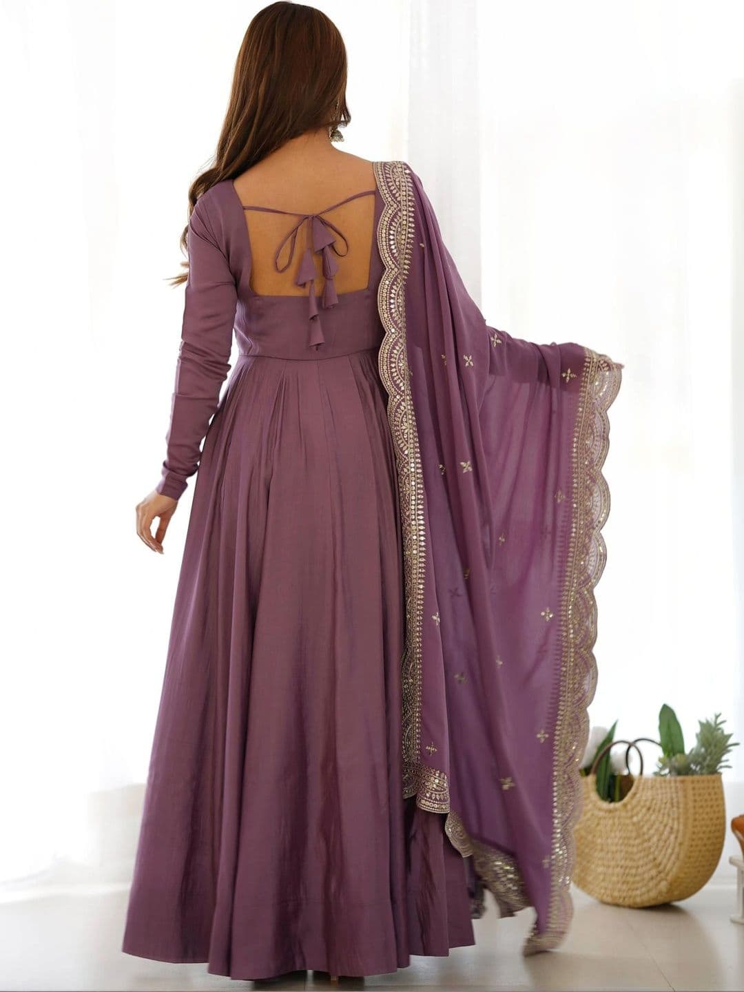 VASTRABELLA Women Regular Chanderi Silk Kurta with Pyjamas & With Dupatta thumbnail 5