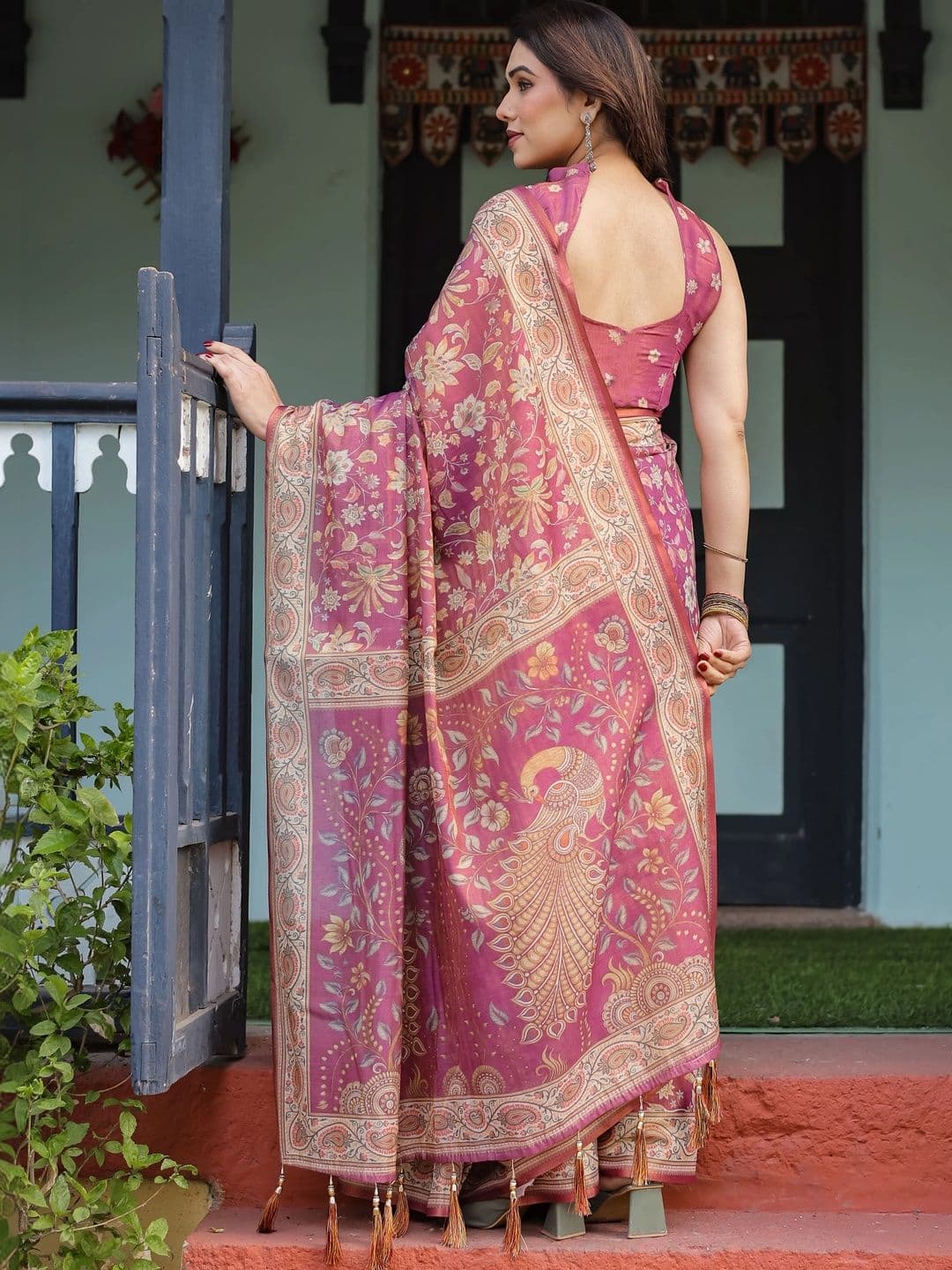 Suha Paisley Art Silk Saree thumbnail 4