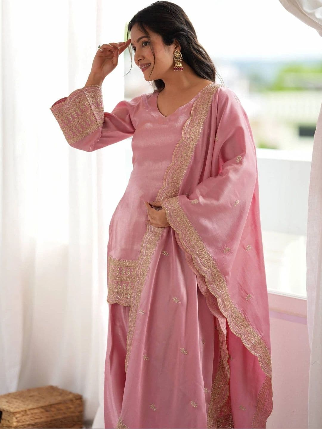VASTRABELLA Women Ethnic Motifs Embroidered Regular Kurta with Patiala & With Dupatta thumbnail 4