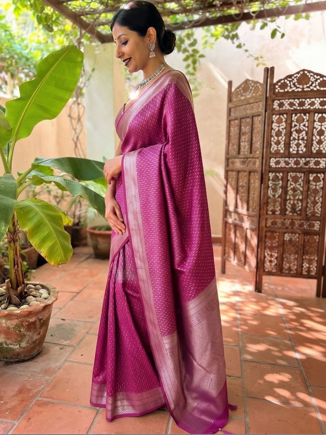 VILLE FASHION Woven Design Zari Art Silk Kanjeevaram Saree thumbnail 5