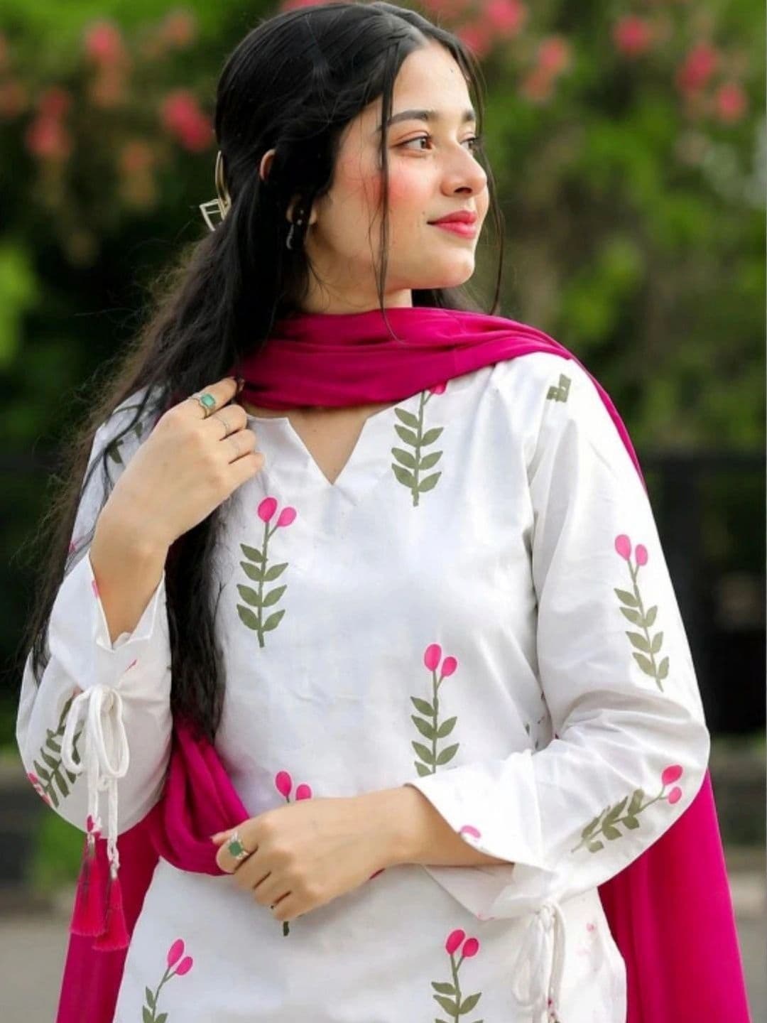 HERE&NOW Women Floral Printed Regular Pure Cotton Kurta with Patiala & With Dupatta thumbnail 3