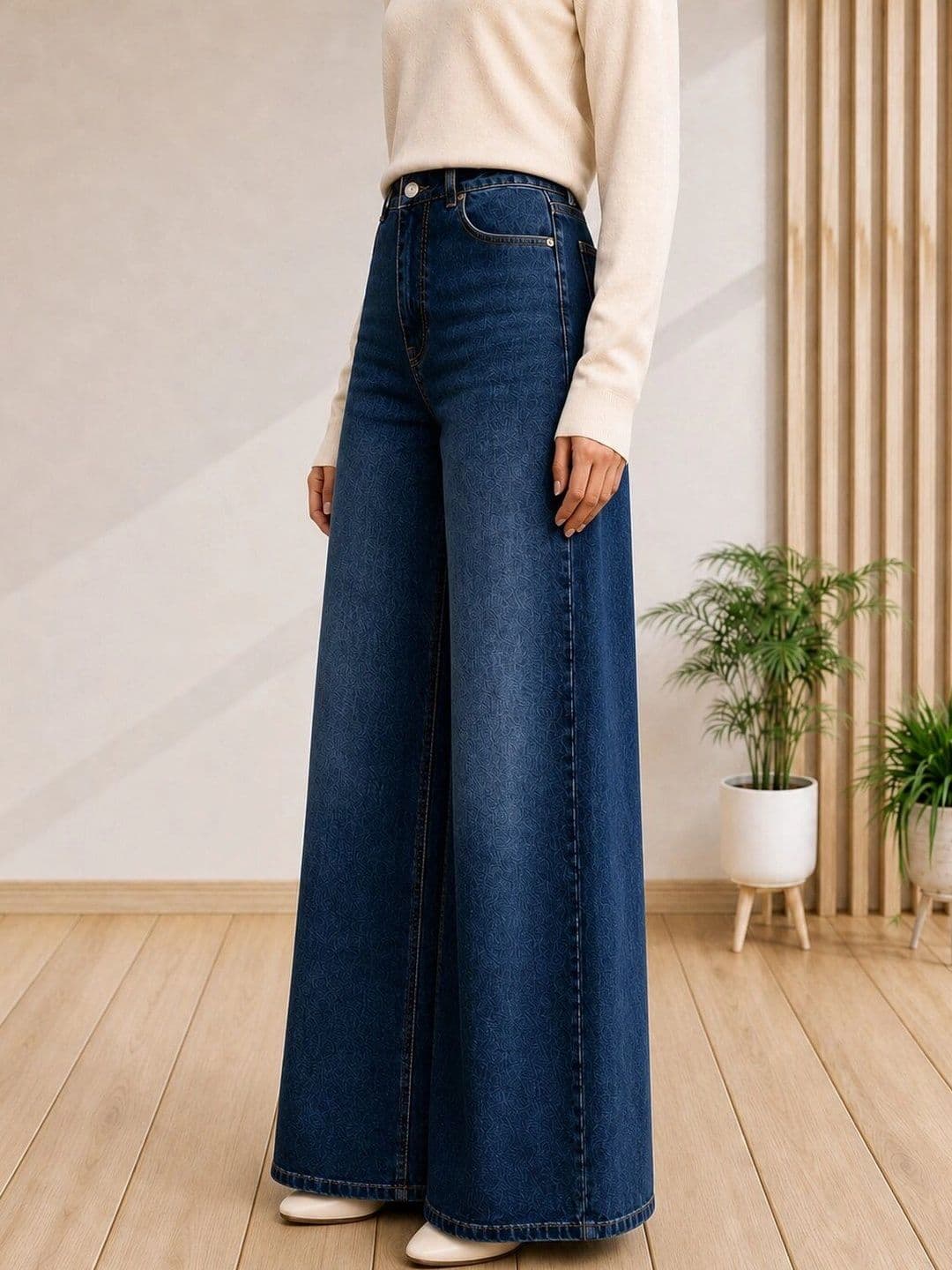 The Roadster Lifestyle Co Women Pure Cotton Clean Look Wide Leg Jeans thumbnail 4