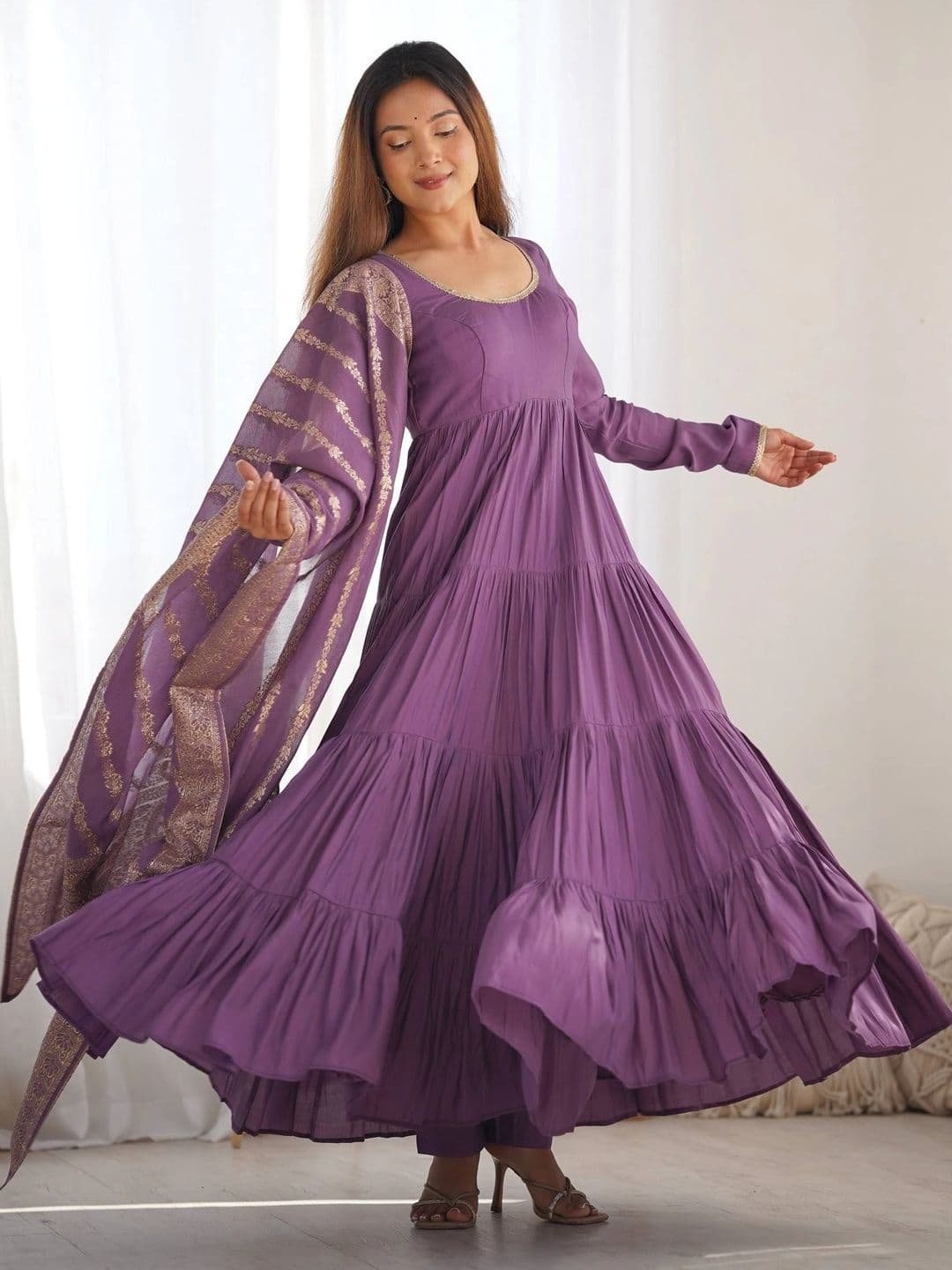 VASTRABELLA Women Tiered Chanderi Silk Kurta with Trousers & With Dupatta thumbnail 2