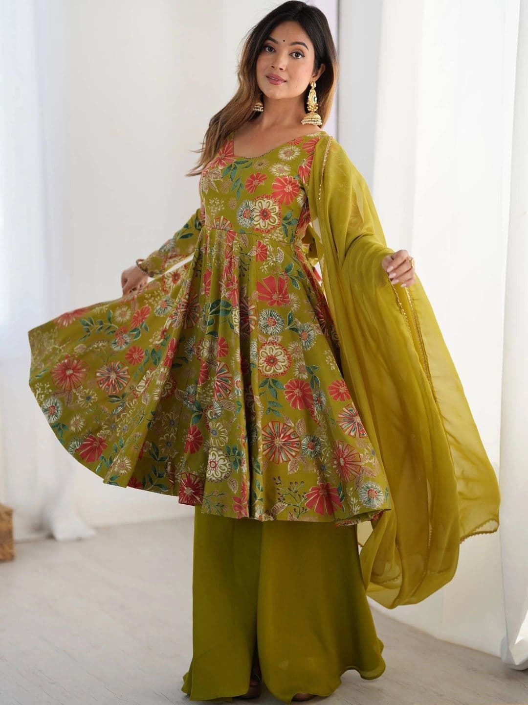 VASTRABELLA Women Floral Printed Empire Chanderi Silk Kurta with Sharara & With Dupatta thumbnail 5