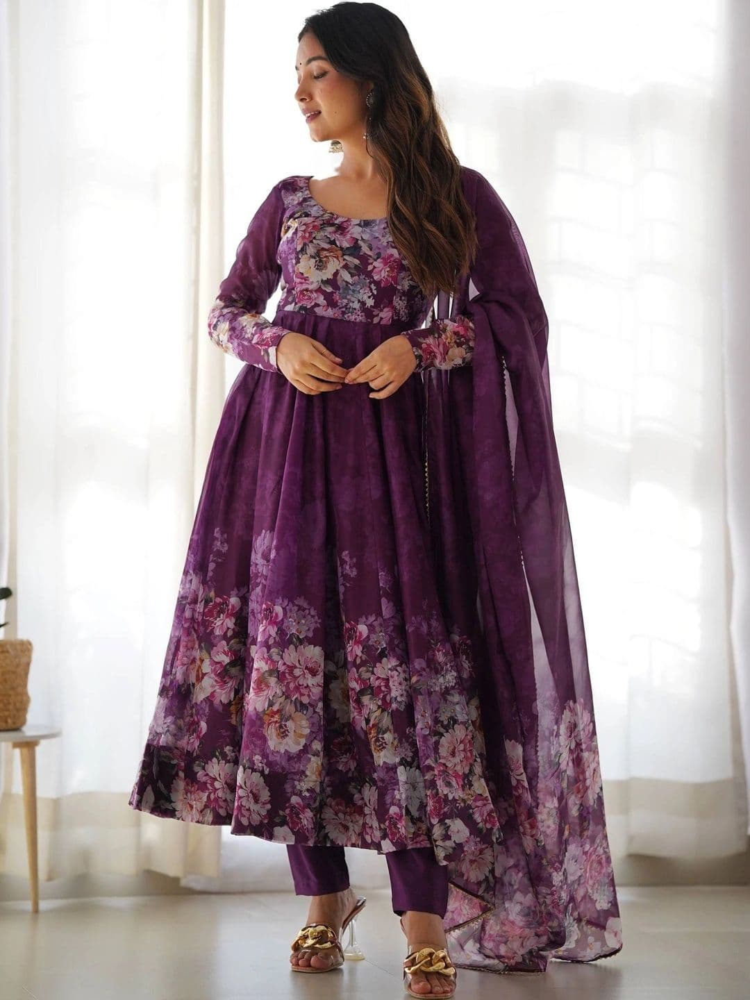 VASTRABELLA Women Floral Printed Empire Kurta with Trousers & With Dupatta thumbnail 3