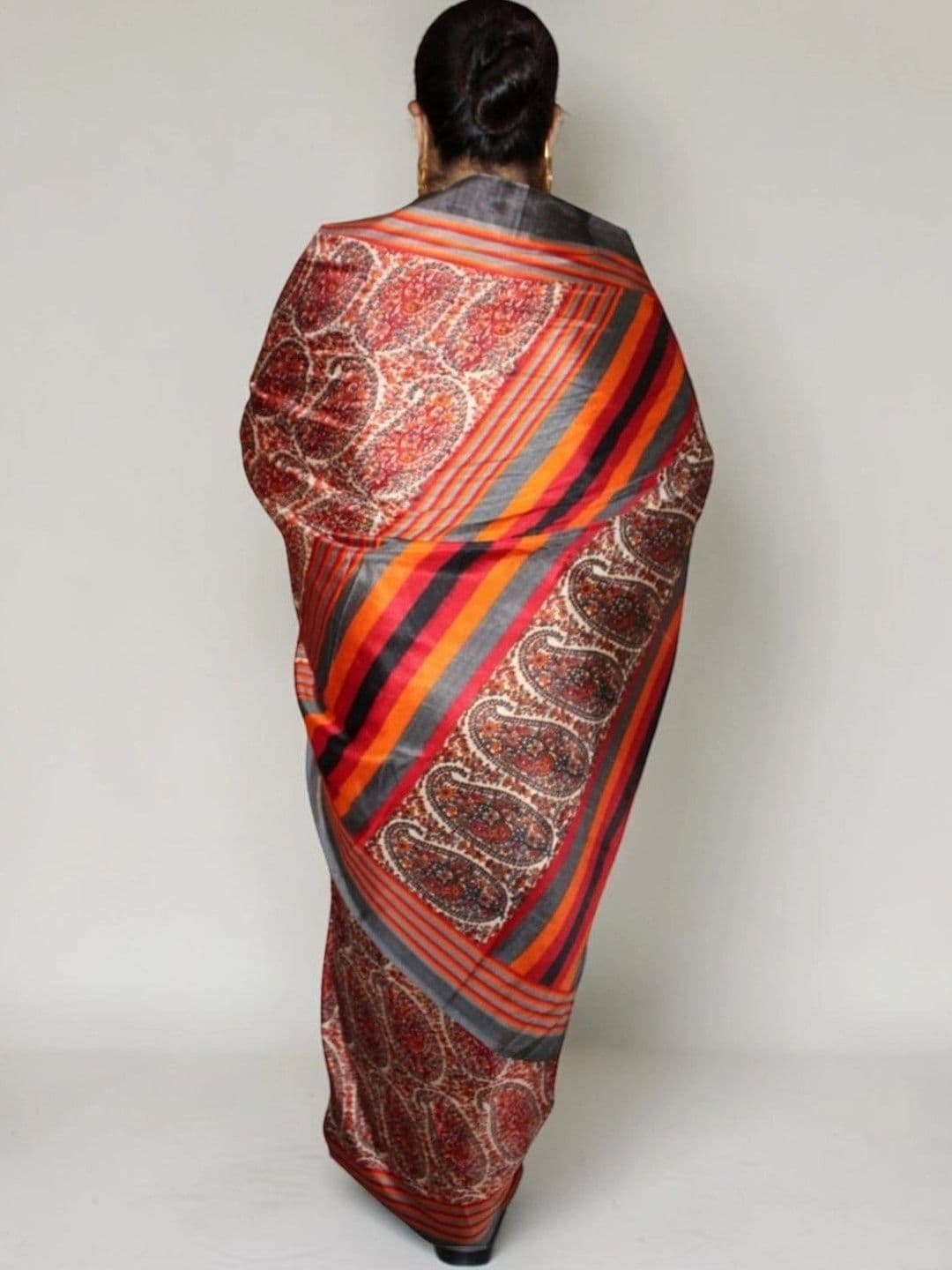 HAEMBY Paisley Art Silk Saree thumbnail 2