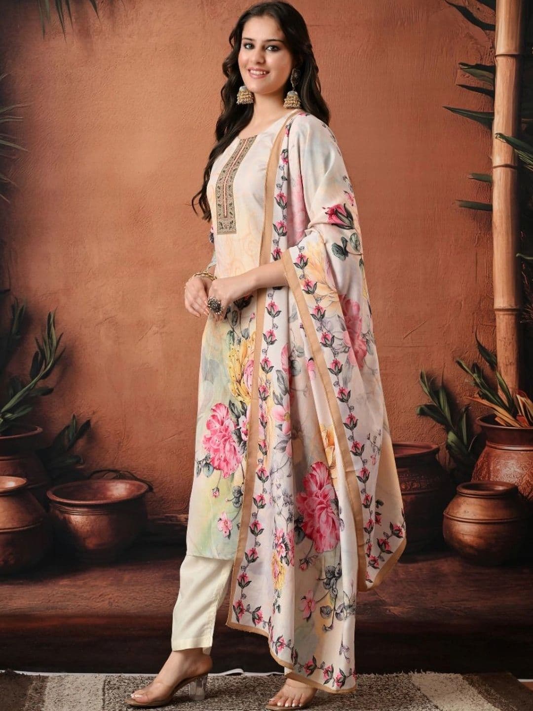 Encourage Women Floral Printed Regular Thread Work Kurta with Trousers & With Dupatta thumbnail 5