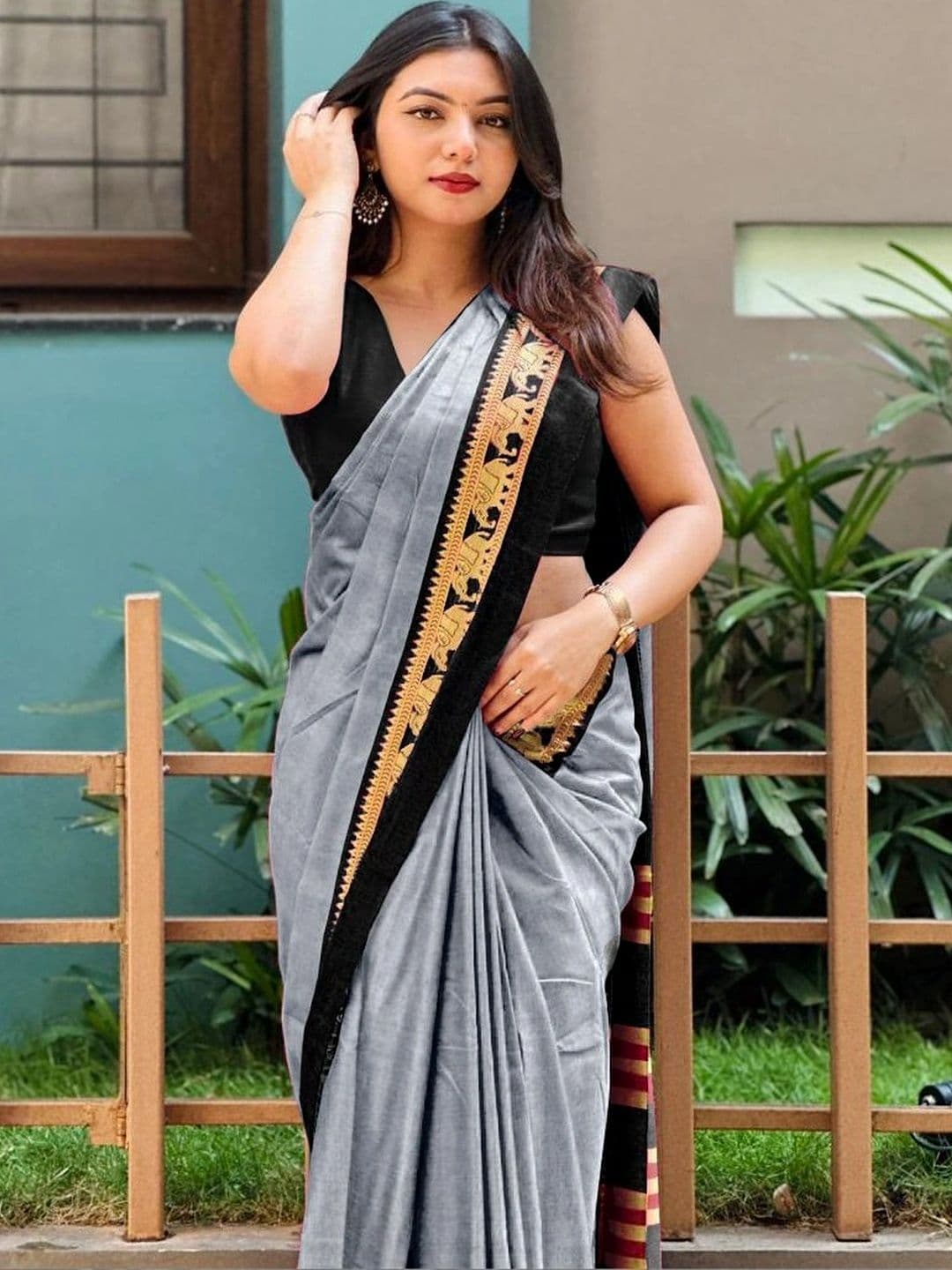 KALINI Zari Silk Cotton Designer Gadwal Saree thumbnail 7
