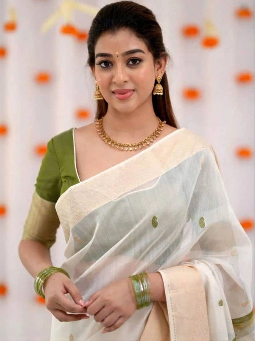 revika Zari Art Silk Designer Kanjeevaram Saree thumbnail 2
