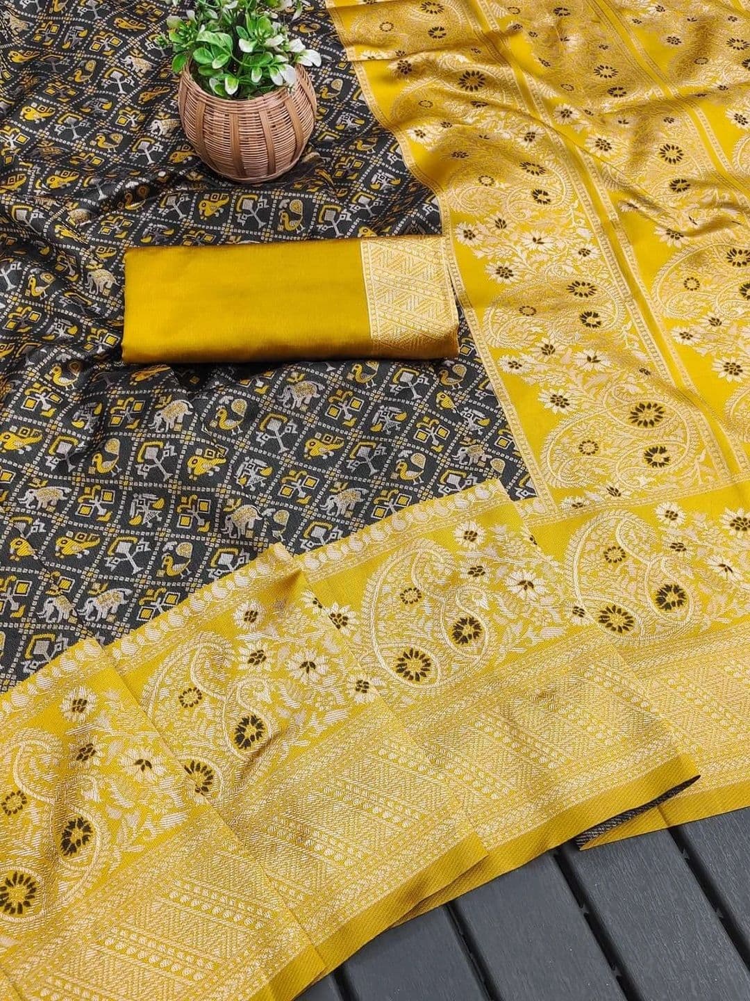 revika Woven Design Zari Art Silk Designer Kanjeevaram Saree thumbnail 2