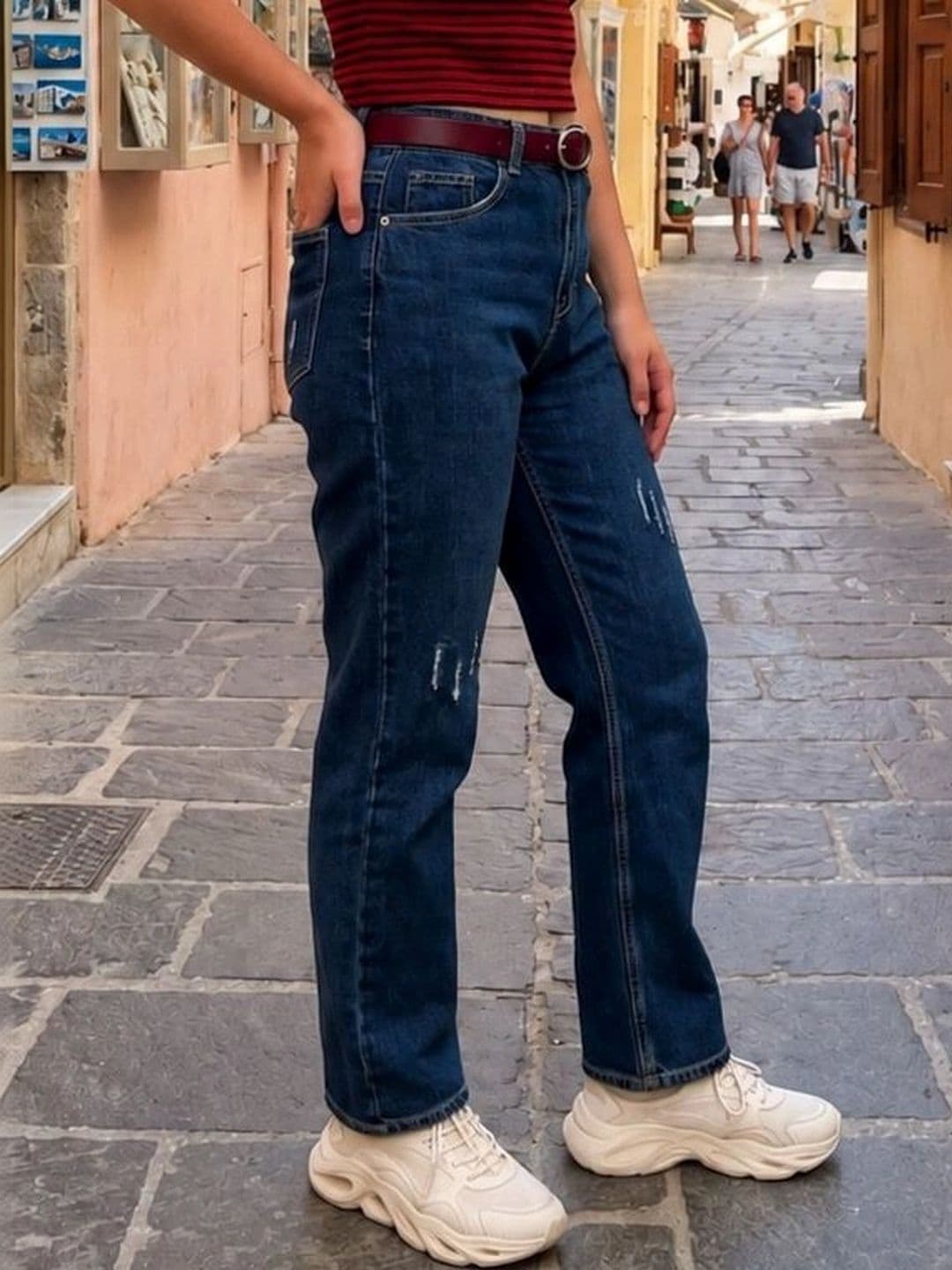 Style Quotient Women Classic Relaxed Fit High-Rise Low Distress Light Fade Jeans thumbnail 3