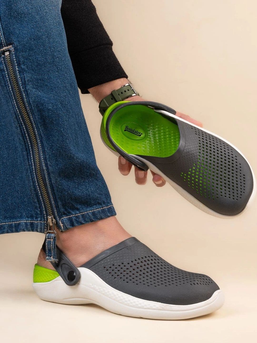 Roadster Men Clogs - view 1