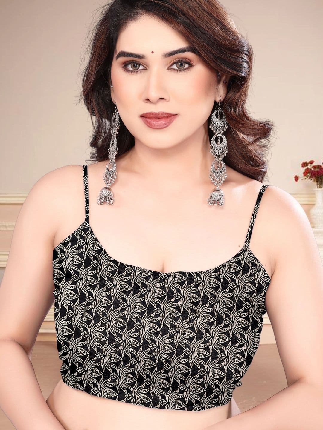 Owee Floral Pure Chiffon Designer Saree thumbnail 5