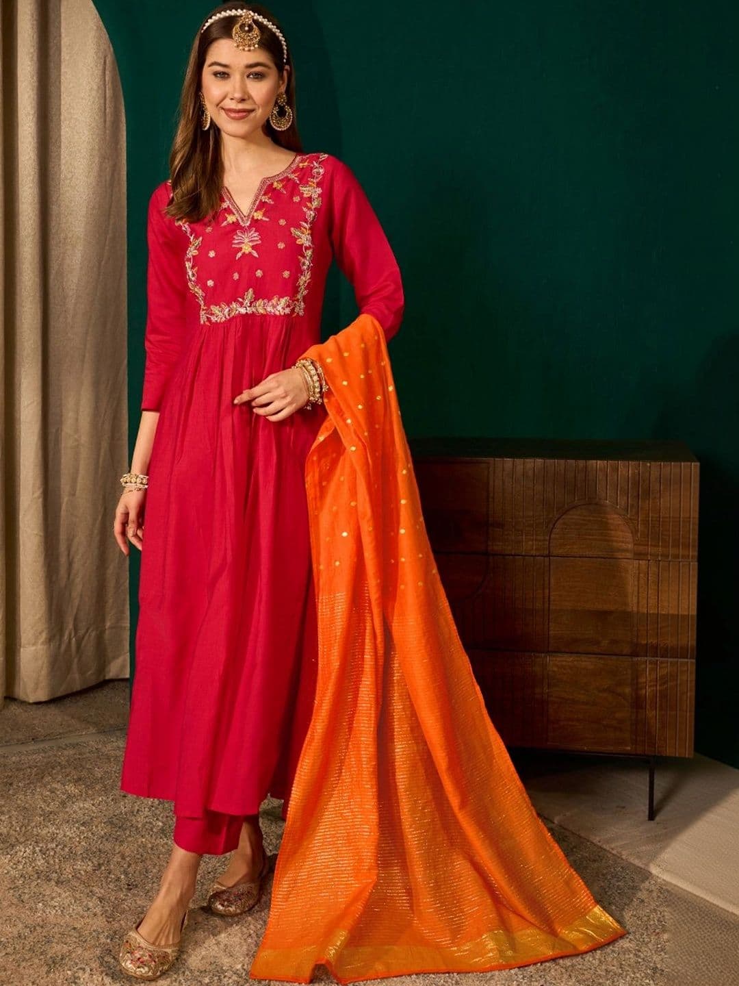 SMITSAREE Women Ethnic Motifs Embroidered Empire Thread Work Kurta with Trousers & With Dupatta - view 1