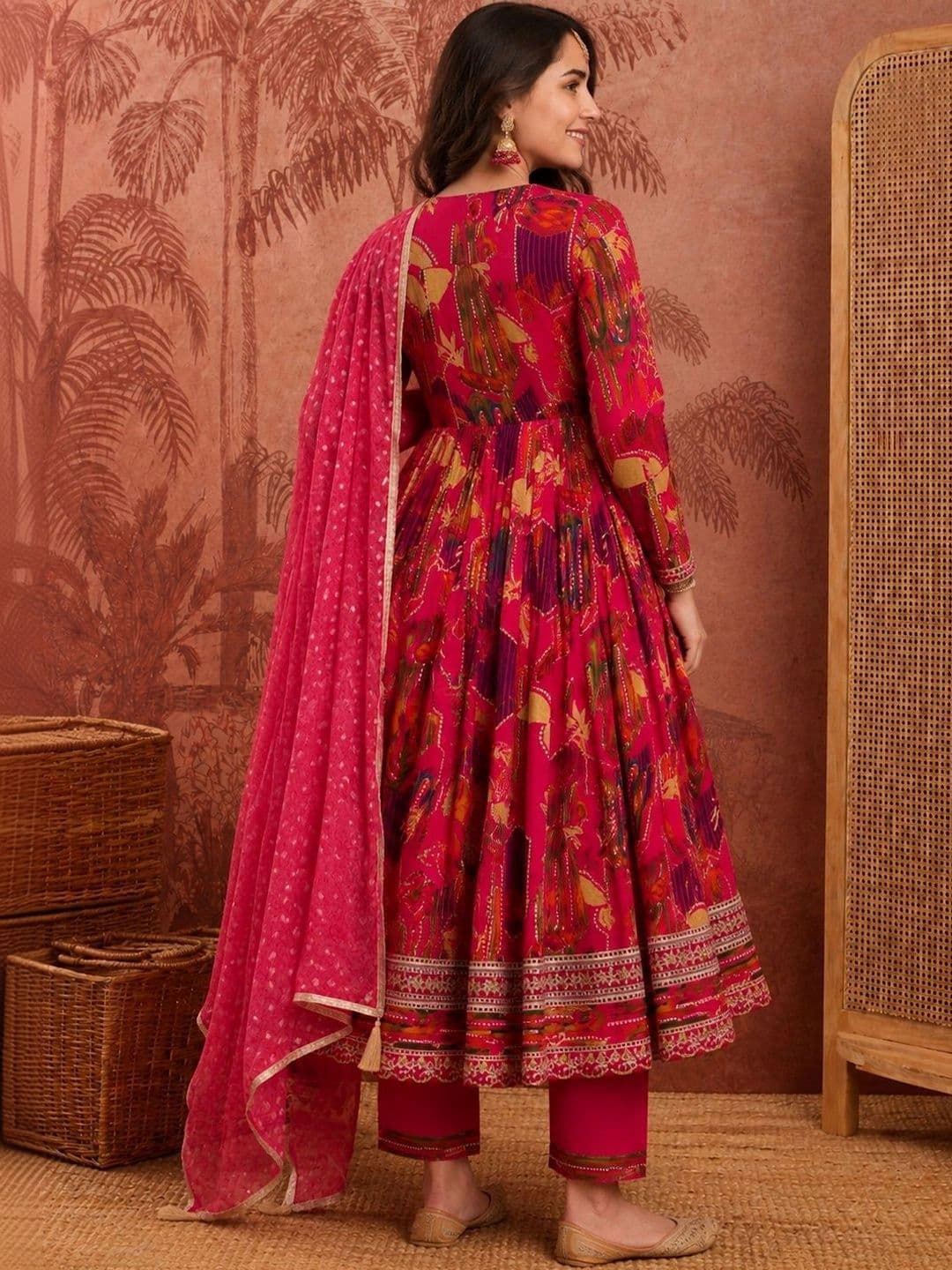Sangria Printed Regular Gotta Patti Kurta Set With Tasseled Dupatta thumbnail 3