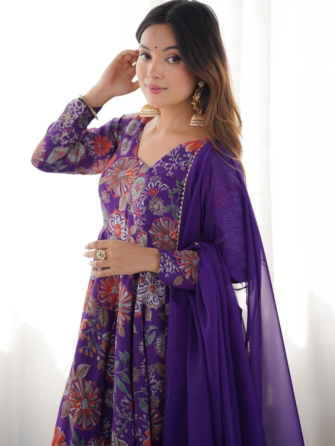 VASTRABELLA Women Floral Printed Empire Chanderi Silk Kurta with Palazzos & With Dupatta thumbnail 2