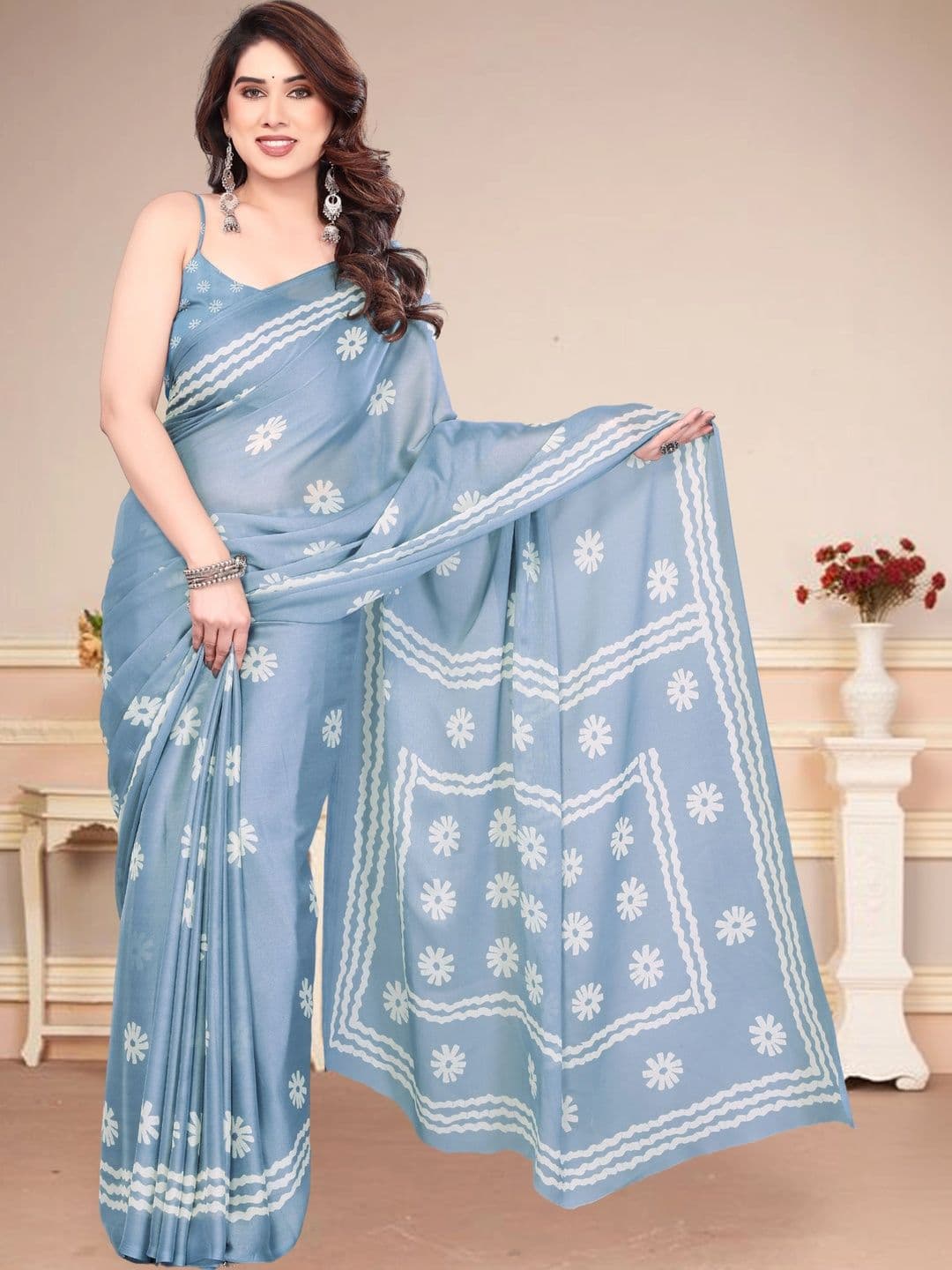 Owee Floral Pure Chiffon Designer Saree thumbnail 4