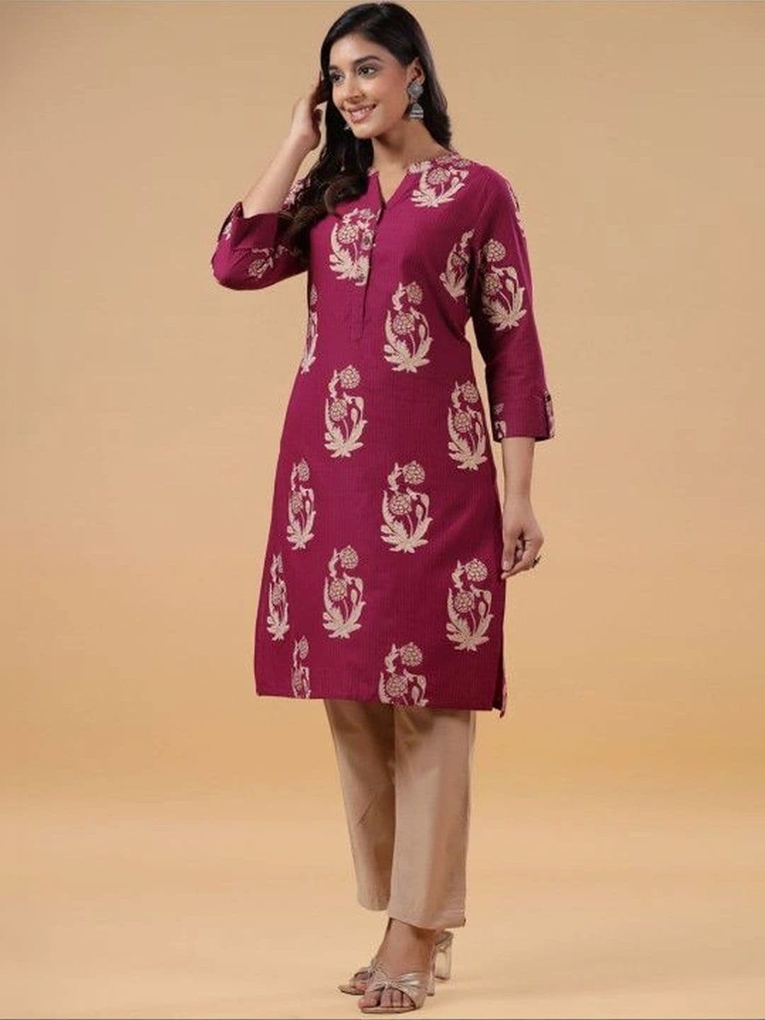SAVI Women Ethnic Motifs Printed Regular Pure Cotton Kurta with Trousers thumbnail 2