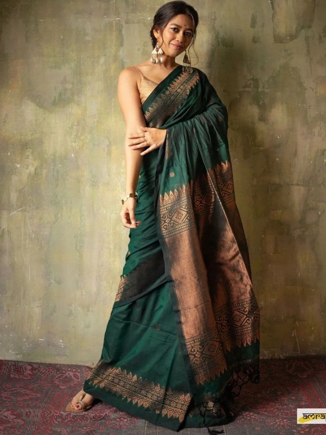 HERE&NOW Woven Design Zari Silk Blend Banarasi Saree - view 1