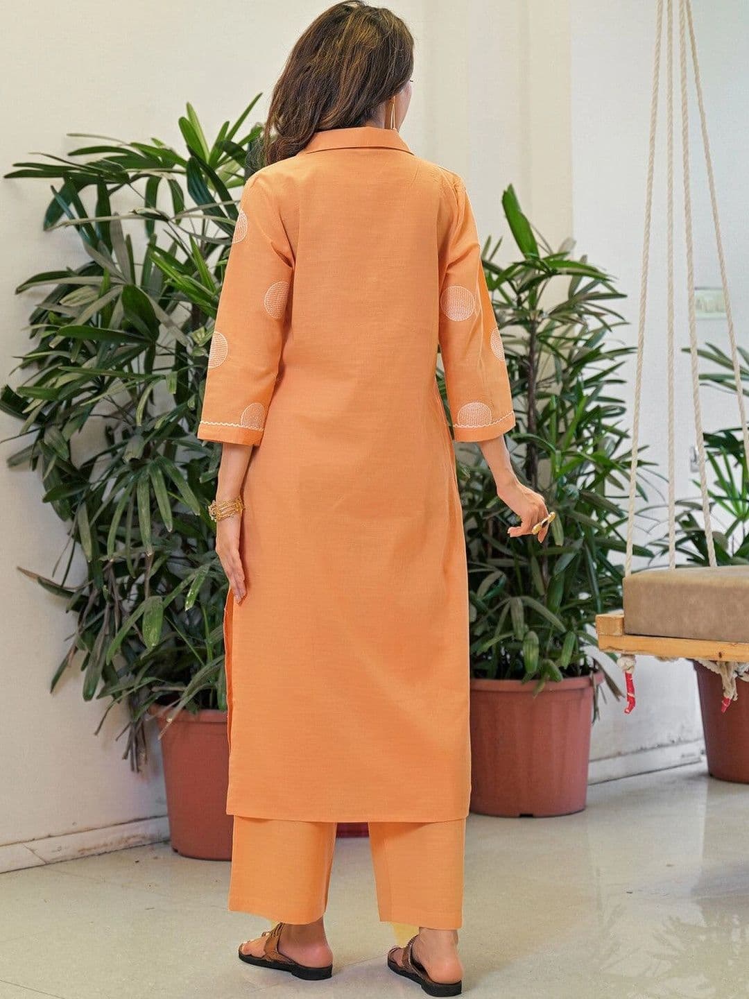 SKYLEE Women Printed Regular Kurta with Trousers thumbnail 6