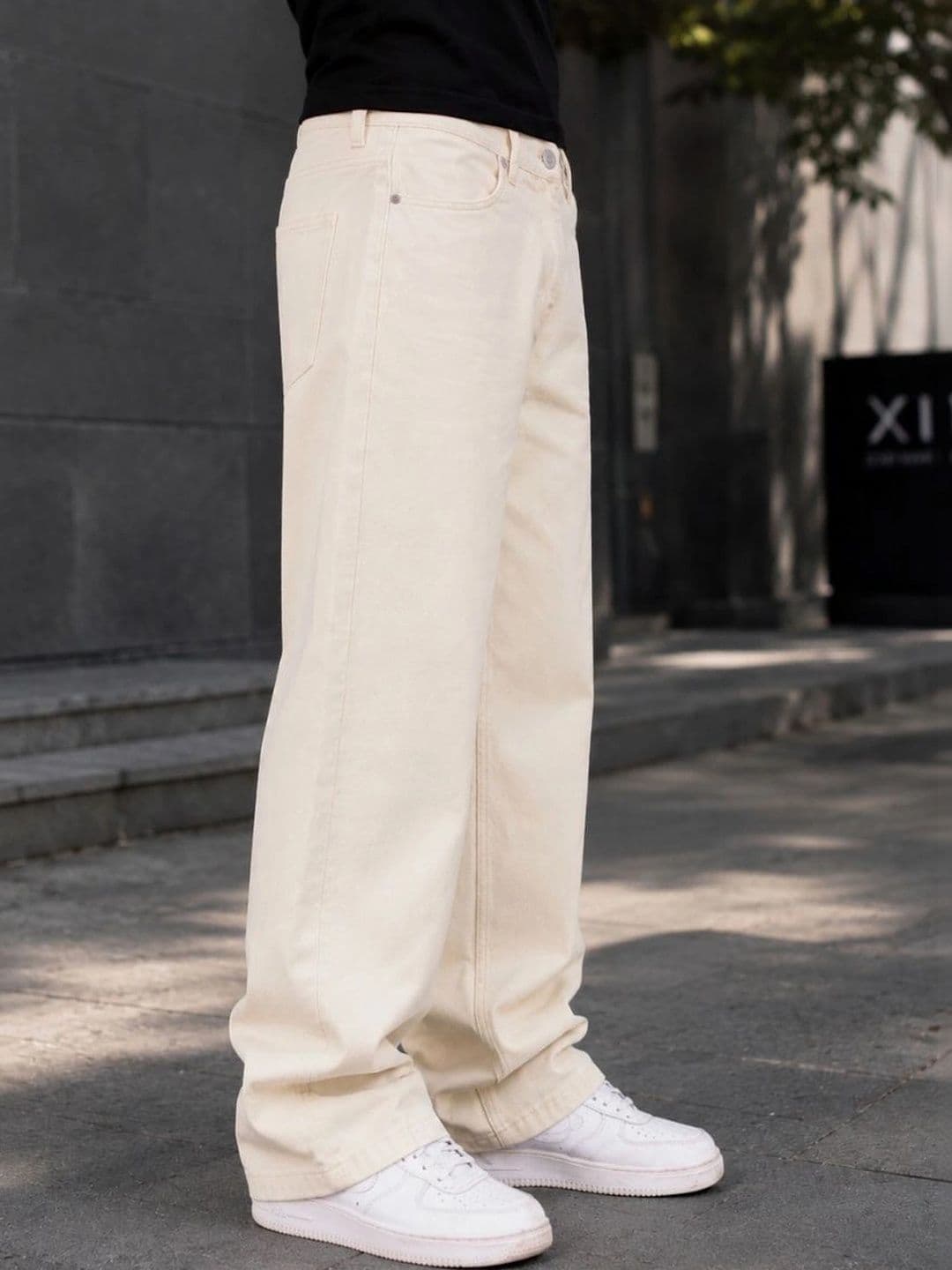 MQ Denim Men Straight Fit Mid-Rise Jeans thumbnail 2