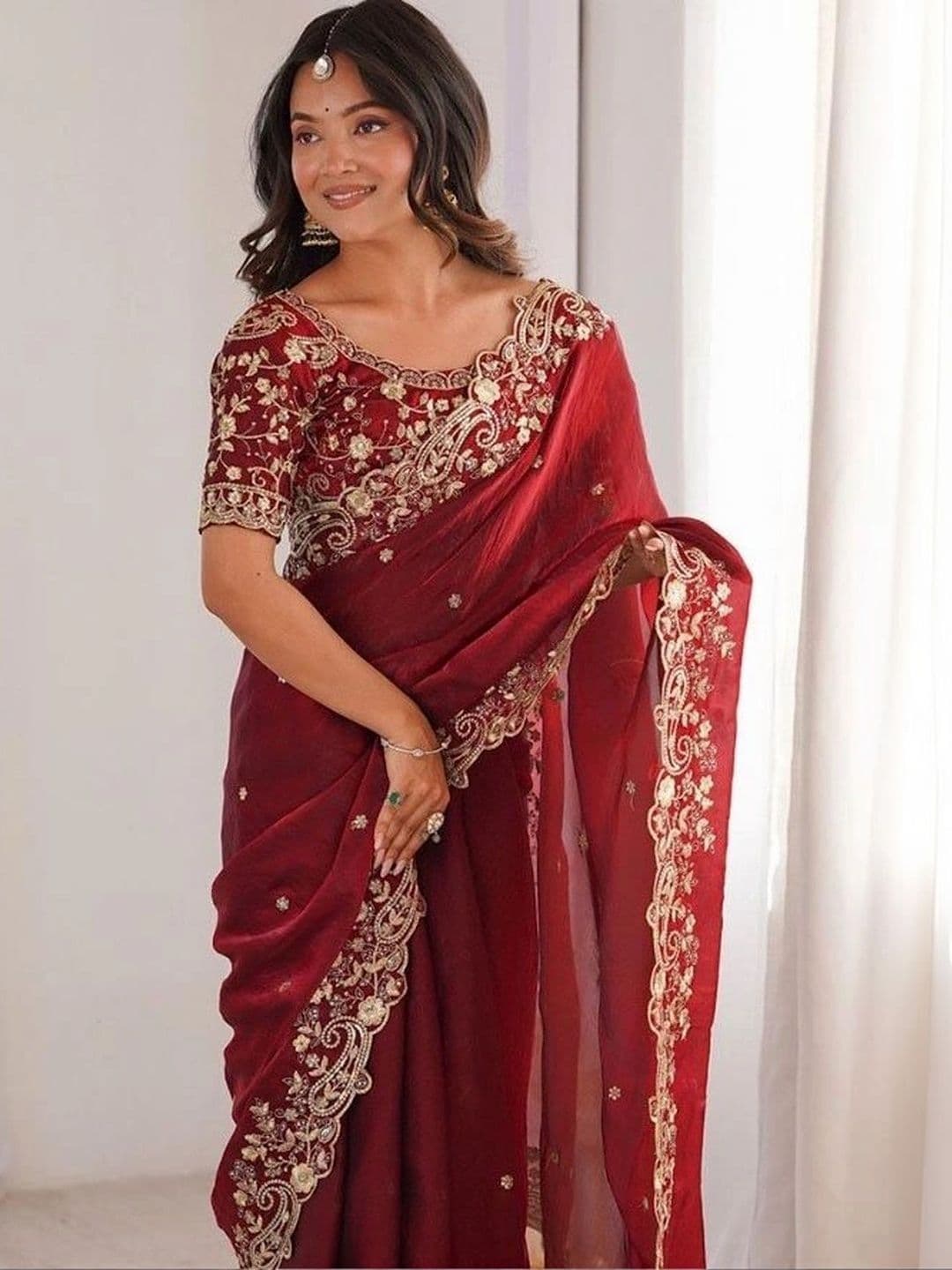 kantuba Ethnic Motifs Embroidered Art Silk Heavy Work Saree - view 1