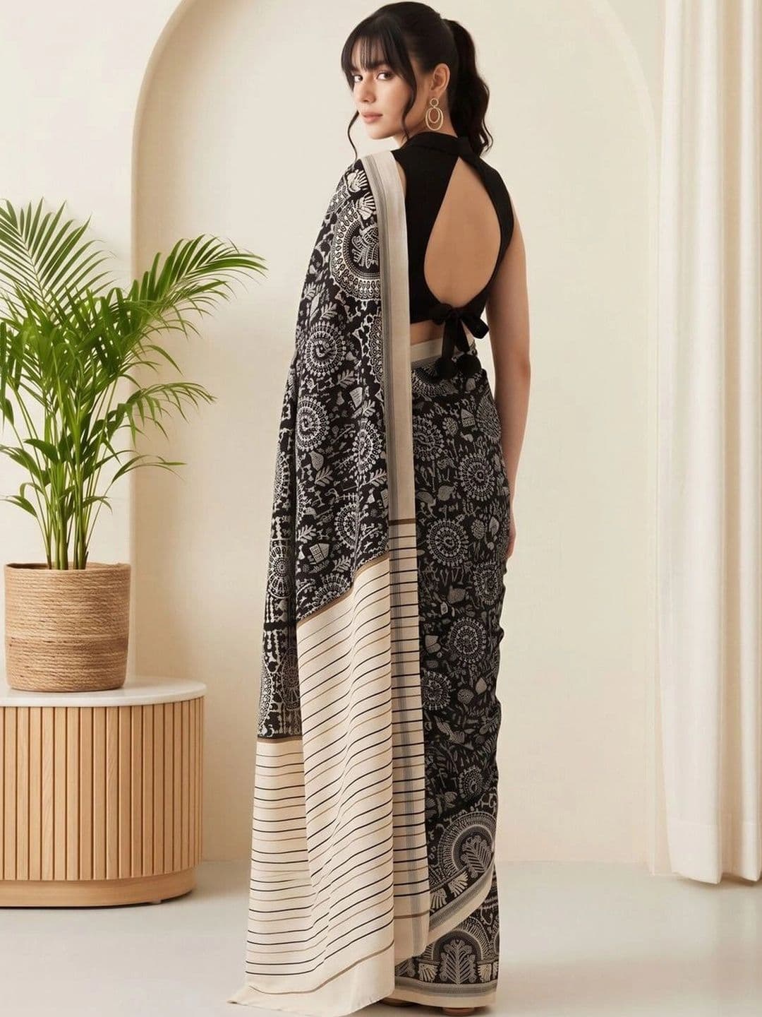 Saree mall Silk Blend Designer Dabu Sarees thumbnail 4