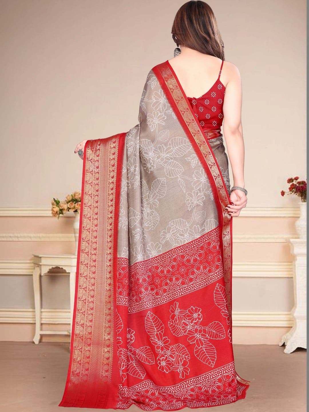 Owee Floral Silk Blend Designer Saree thumbnail 5