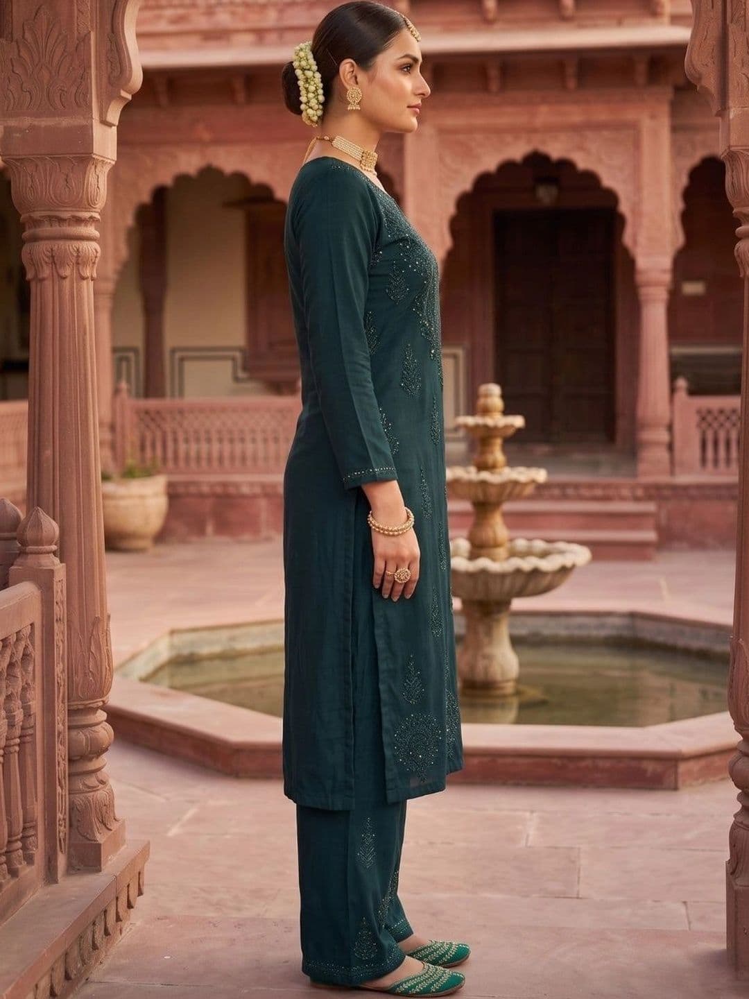 Fashion Chikan Art Women Ethnic Motifs Embroidered Regular Thread Work Kurta with Palazzos thumbnail 2