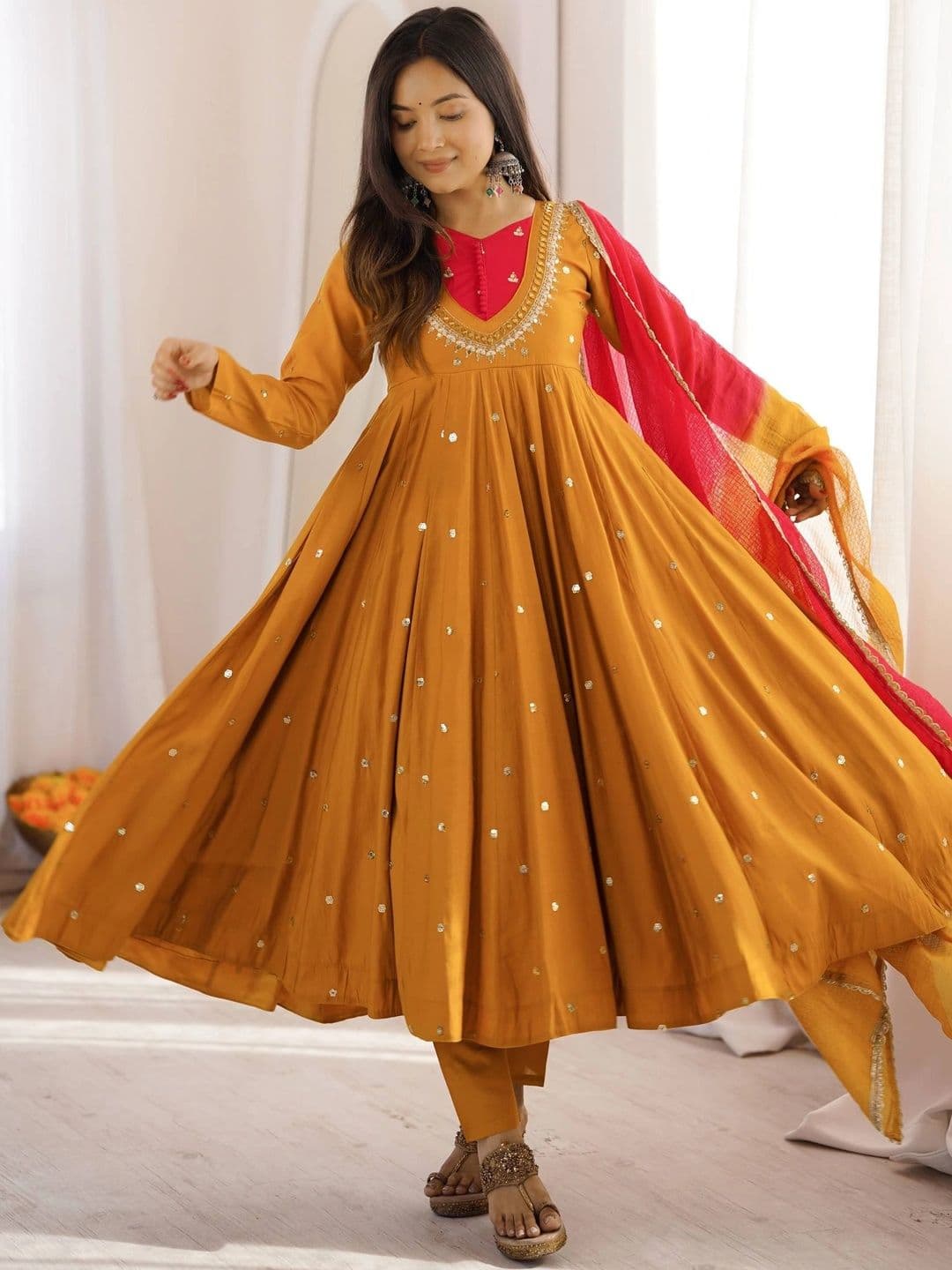 VASTRABELLA Women Empire Sequinned Kurta with Trousers & With Dupatta thumbnail 2