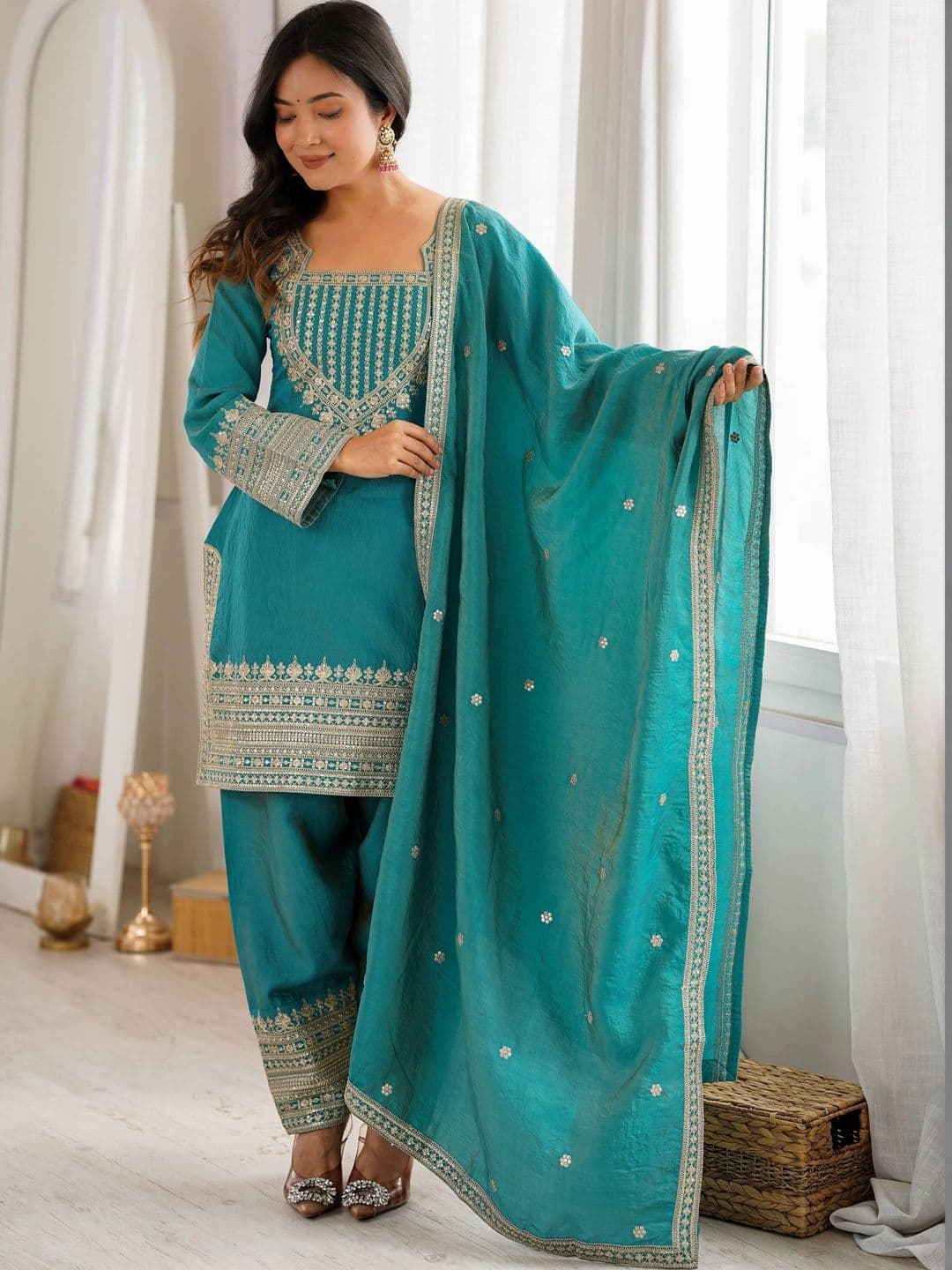 VASTRABELLA Women Ethnic Motifs Embroidered Regular Thread Work Kurta with Patiala & With Dupatta - view 1