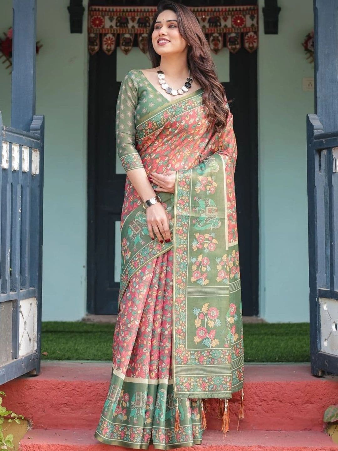 Suha Floral Art Silk Saree thumbnail 2