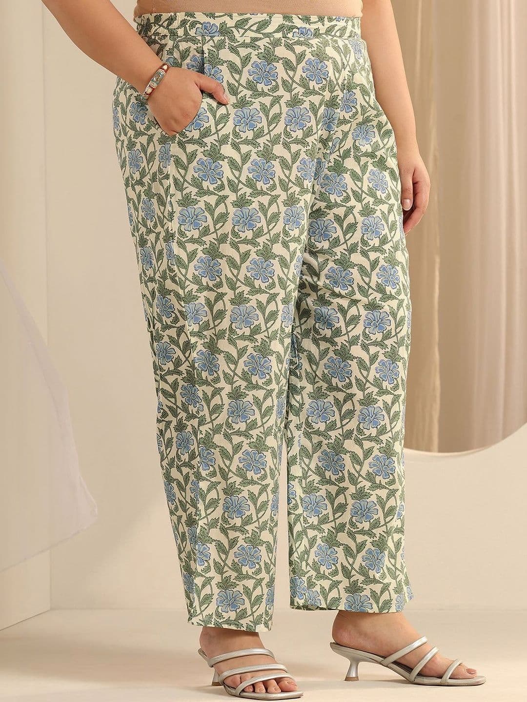 EXTRA LOVE BY LIBAS Plus Size Off White Printed Cotton Blend A-Line Kurta Set thumbnail 7