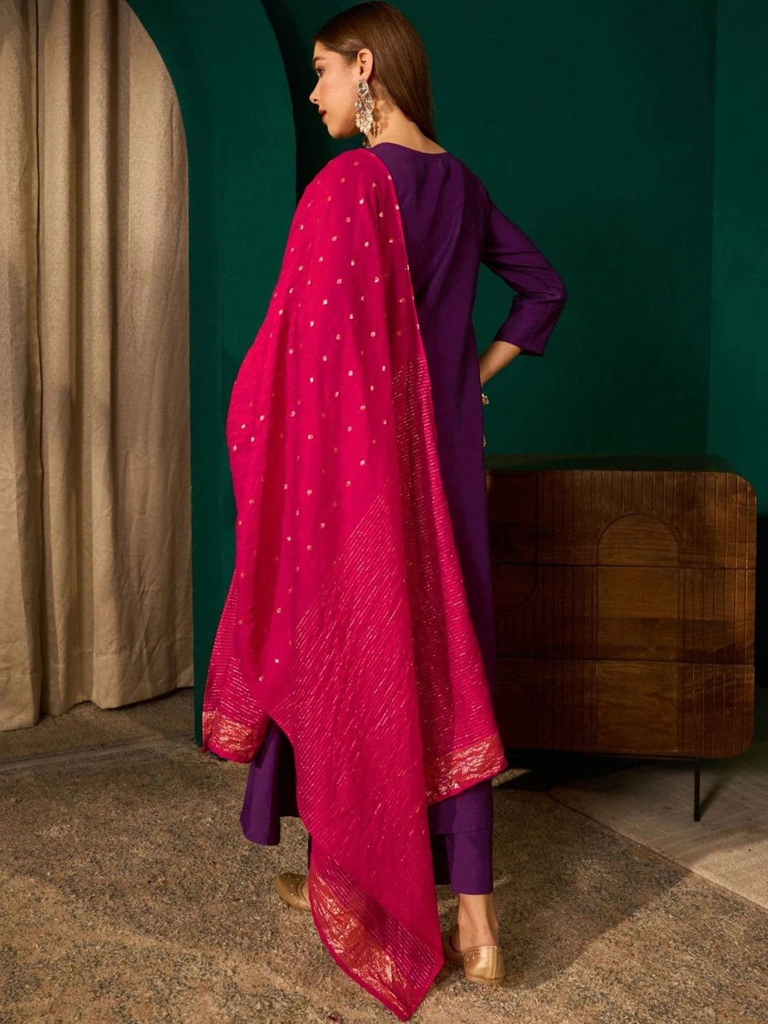 SMITSAREE Women Ethnic Motifs Embroidered Empire Thread Work Kurta with Palazzos & With Dupatta thumbnail 6