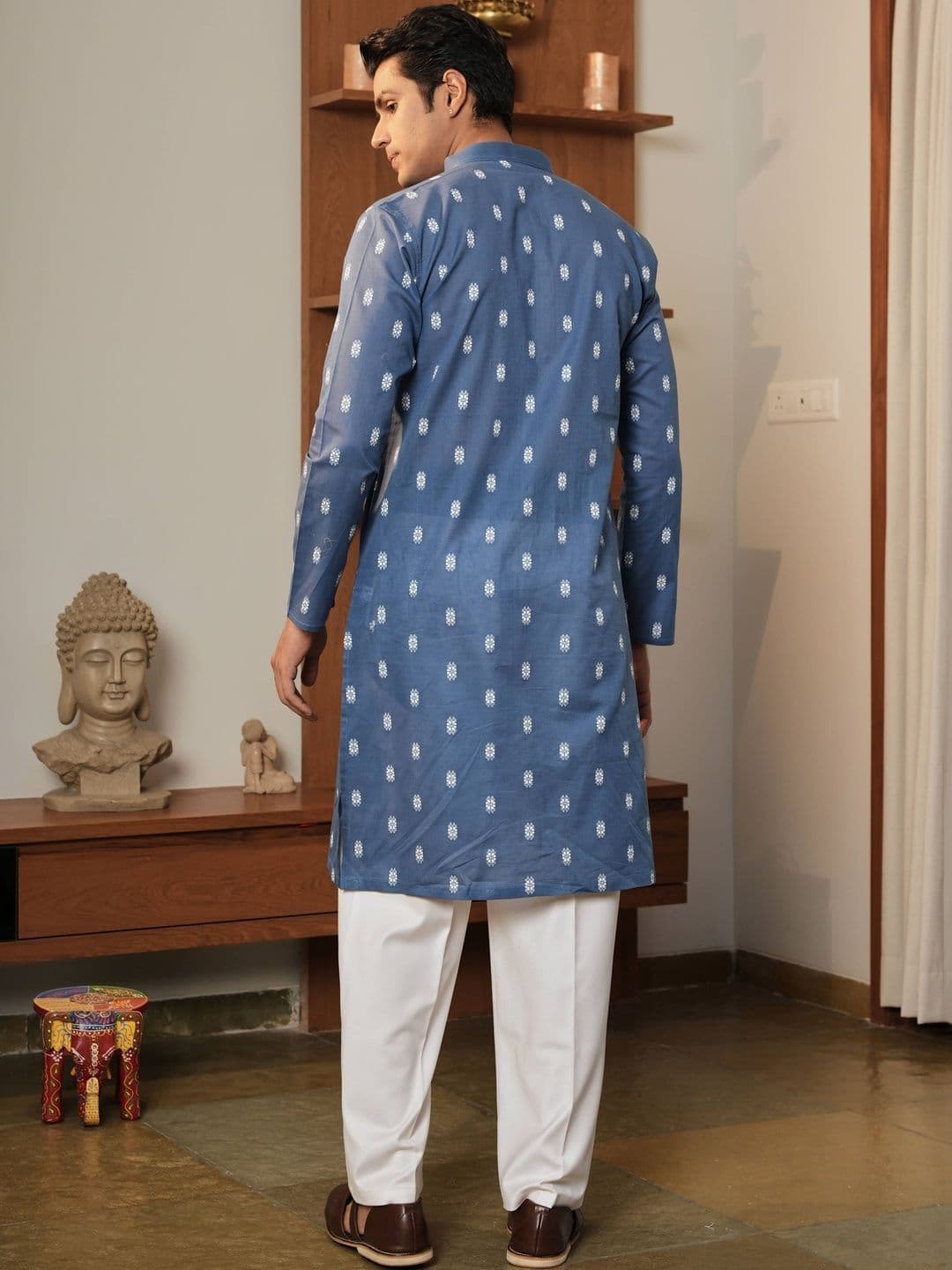 Anouk Men's Blue Self-Design Cotton Straight Kurta thumbnail 2