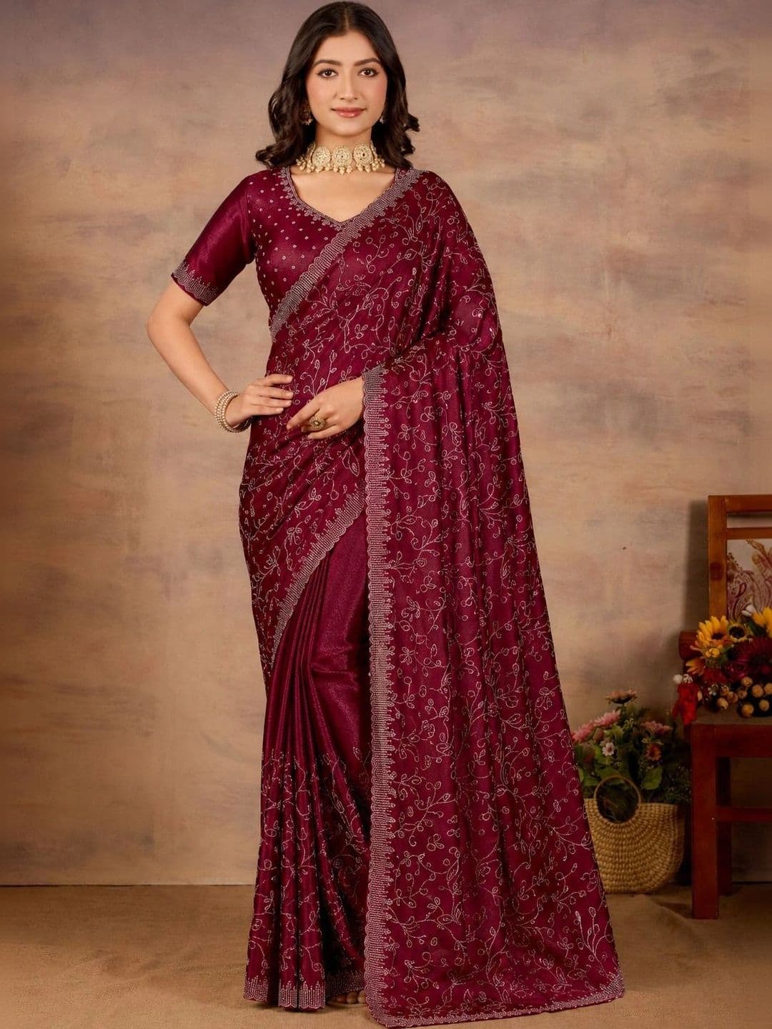 Looootnest Embroidered Pure Georgette Saree thumbnail 4