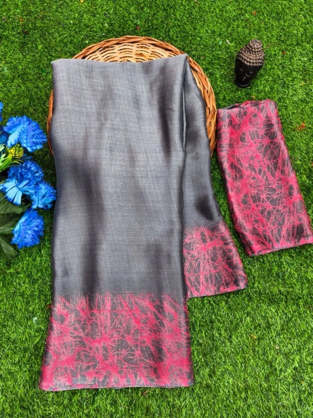 Owee Pure Chiffon Designer Saree thumbnail 4
