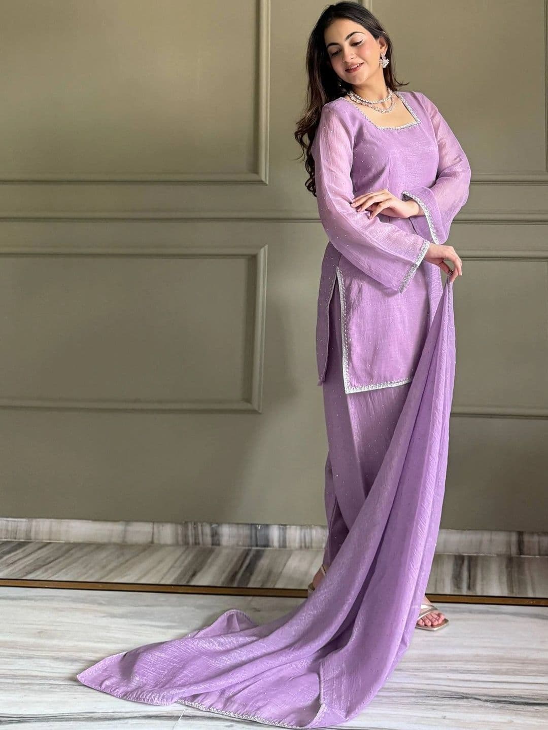 VASTRABELLA Women Regular Kurta with Patiala & With Dupatta thumbnail 6